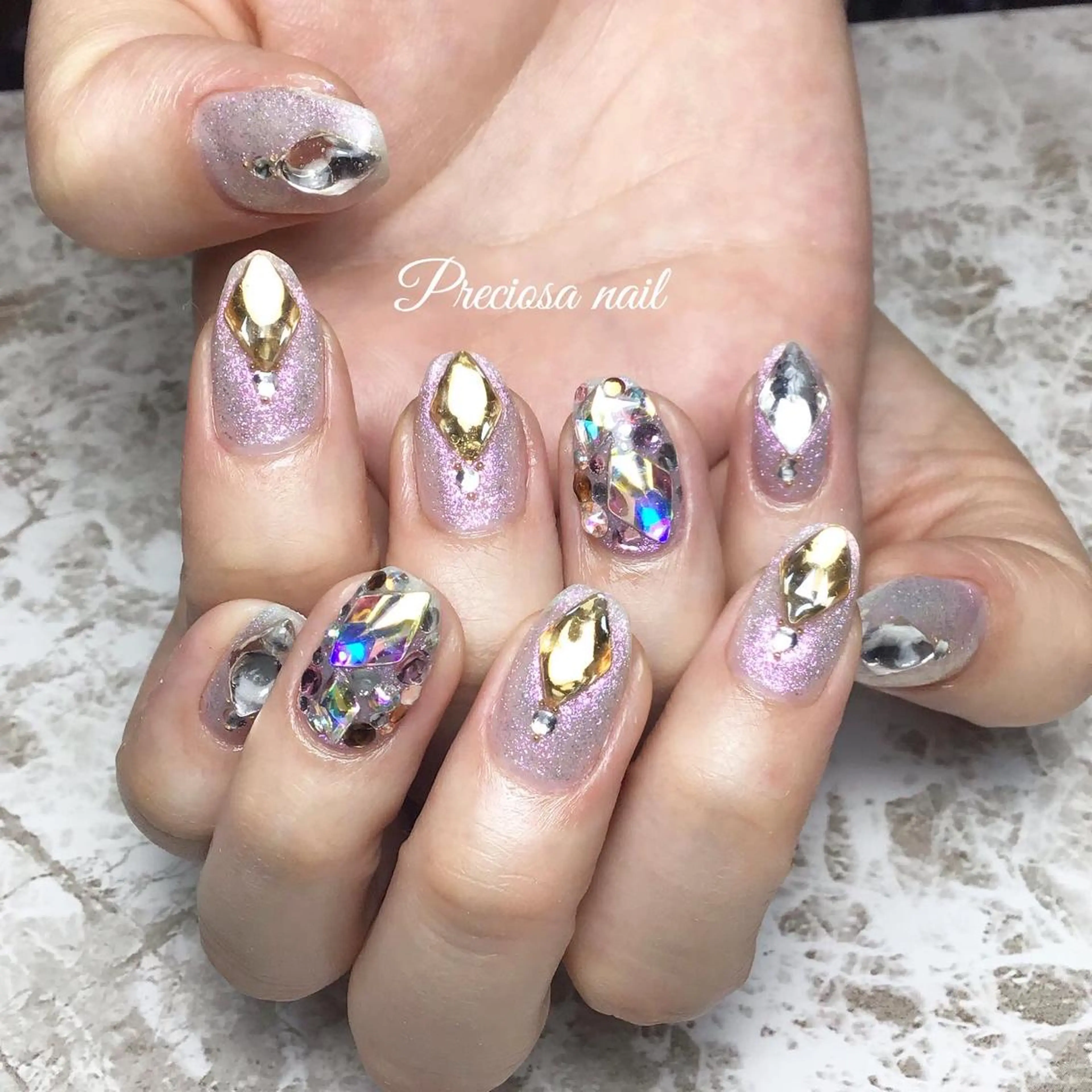 ネイル preciosa.nail所属・久場 晴美のネイルデザイン