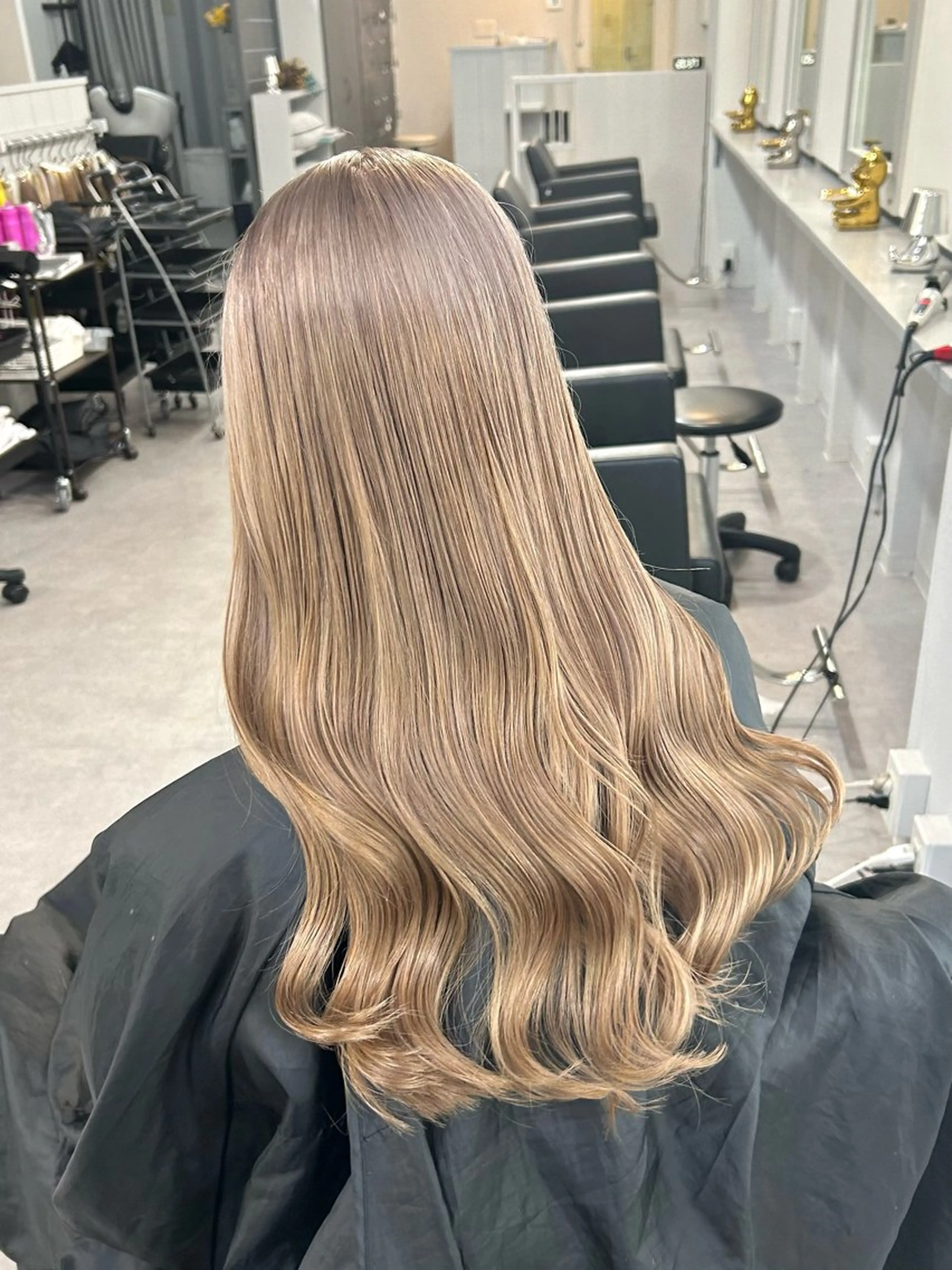 ロング カラー Cielro【 シェイロ 】所属・Cielro/ダブル カラー/西田咲希のヘアスタイル