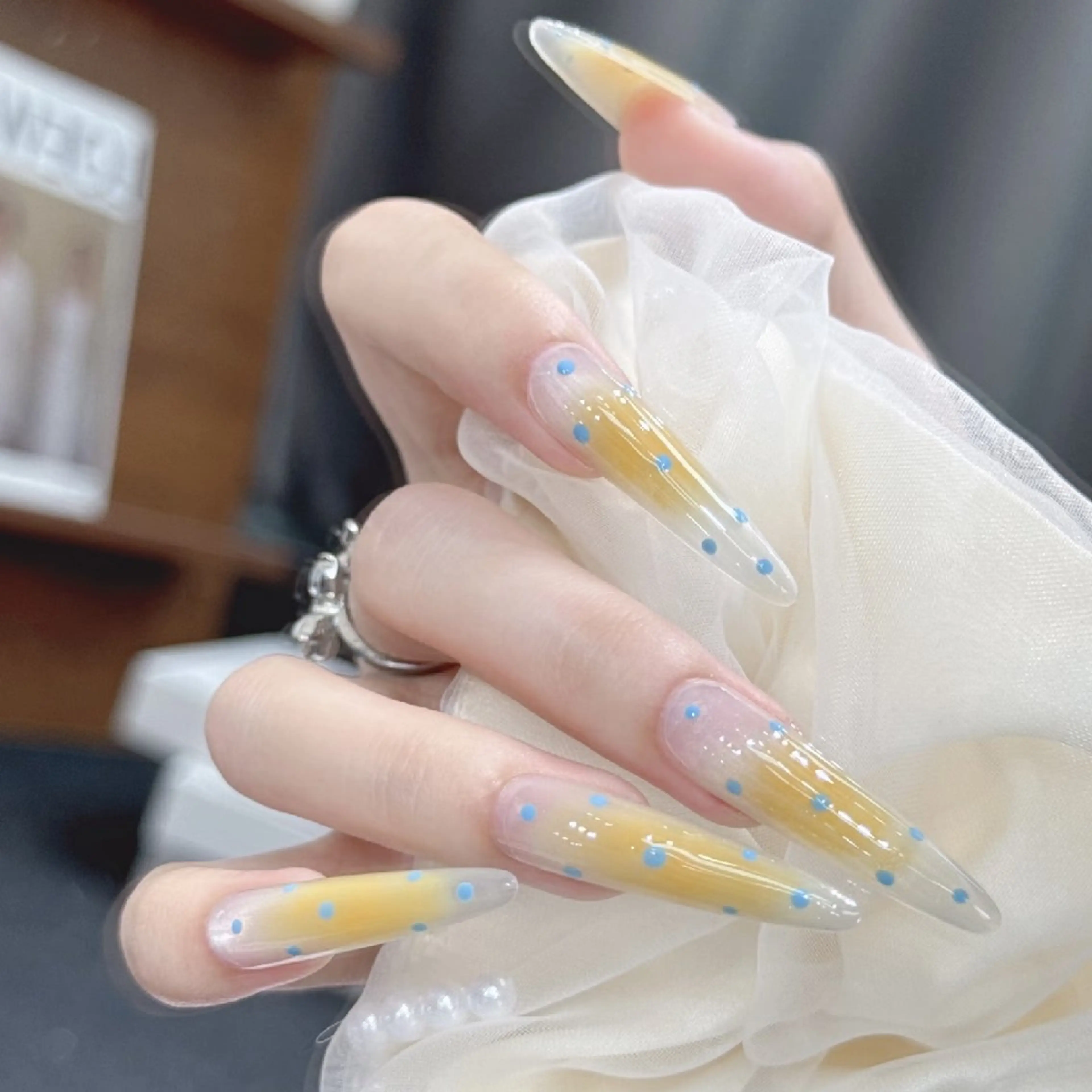 ネイル 清水 亞美のネイルデザイン