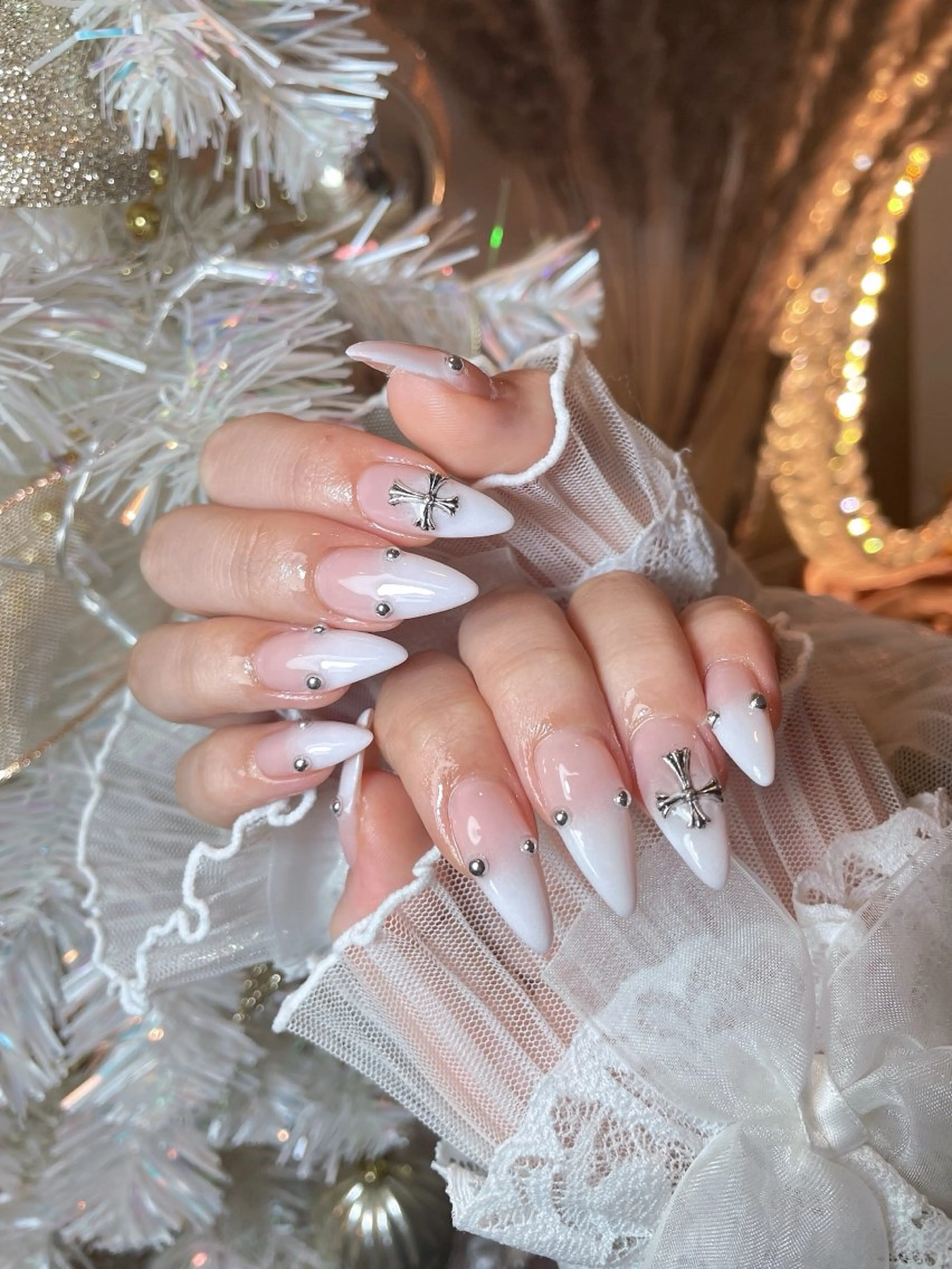 ネイル 23時まで❤︎韓国、 ワンホンネイルのネイルデザイン