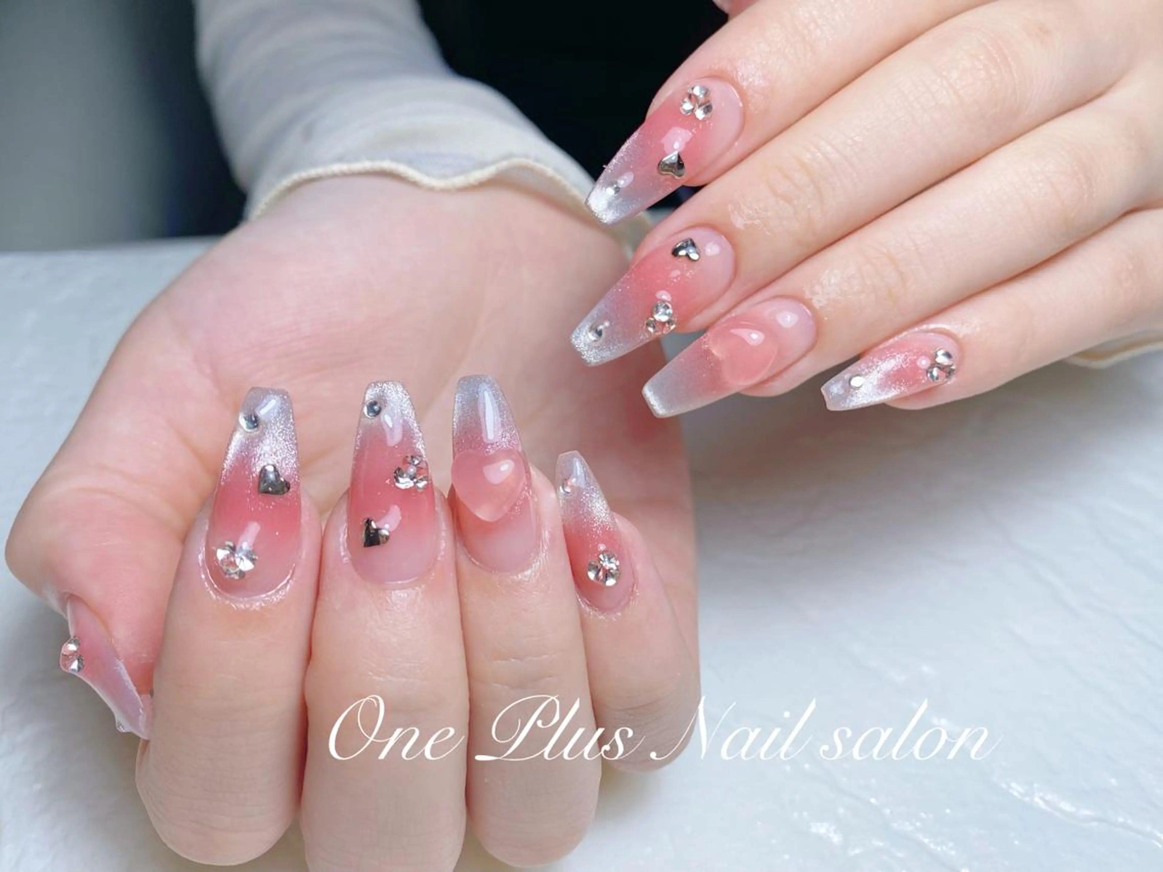 ネイル One Plus Nail Salonのネイルデザイン