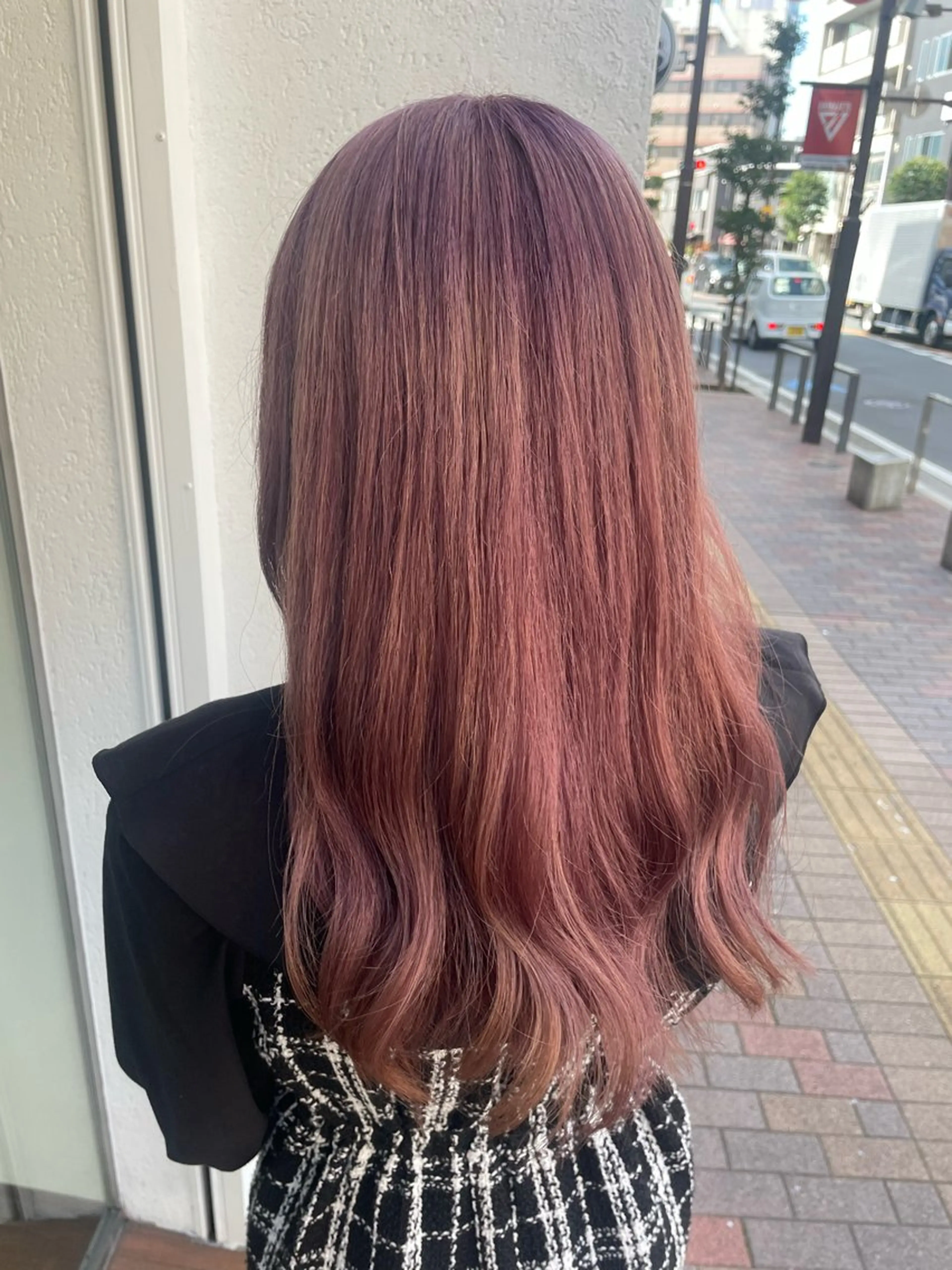 カラー CoCooN nanamiのヘアスタイル