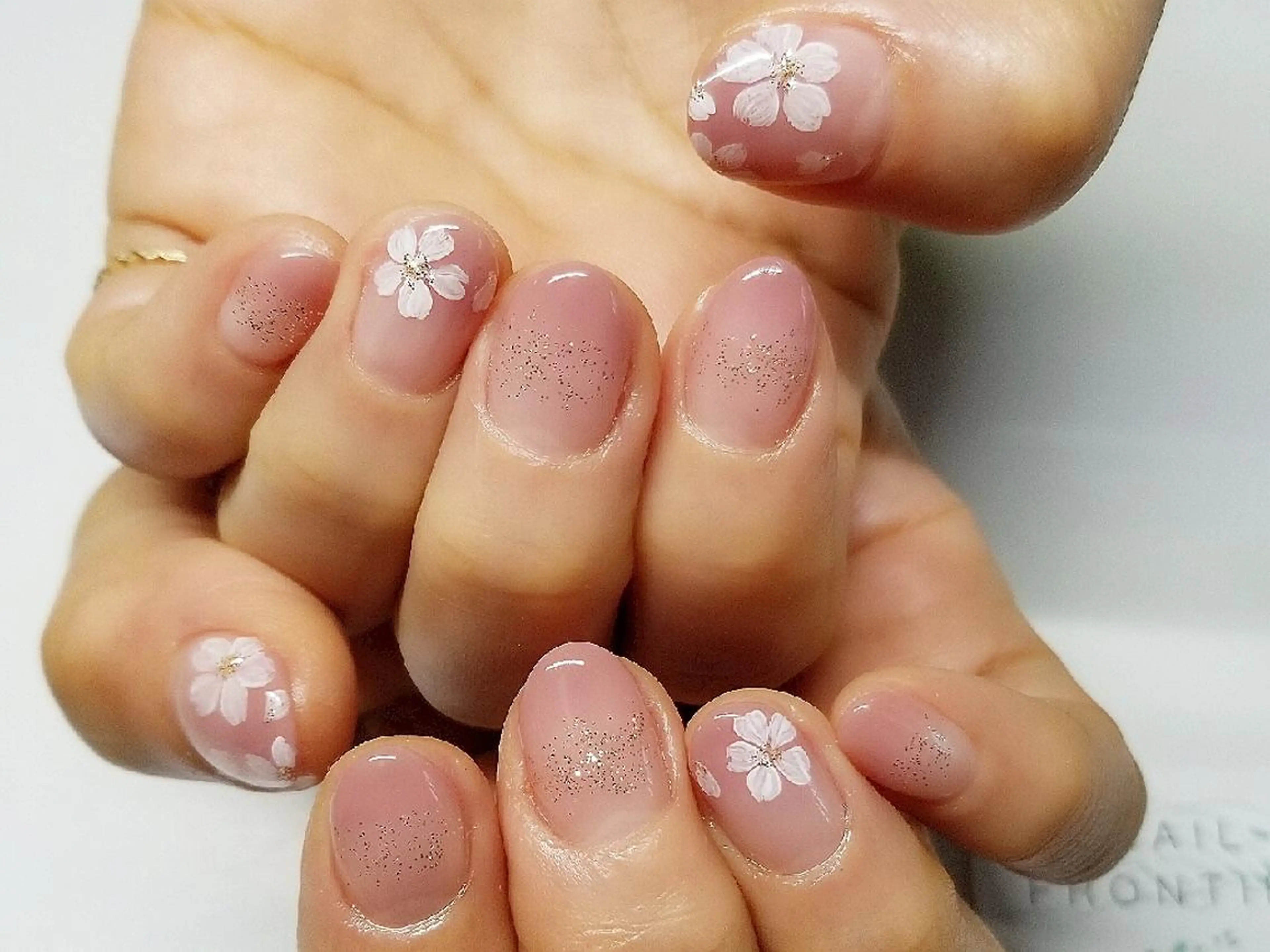 ショート ネイル 桜ネイル オフィスネイル 春ネイル 吉祥寺🌟 ネイルフロンティアのネイルデザイン