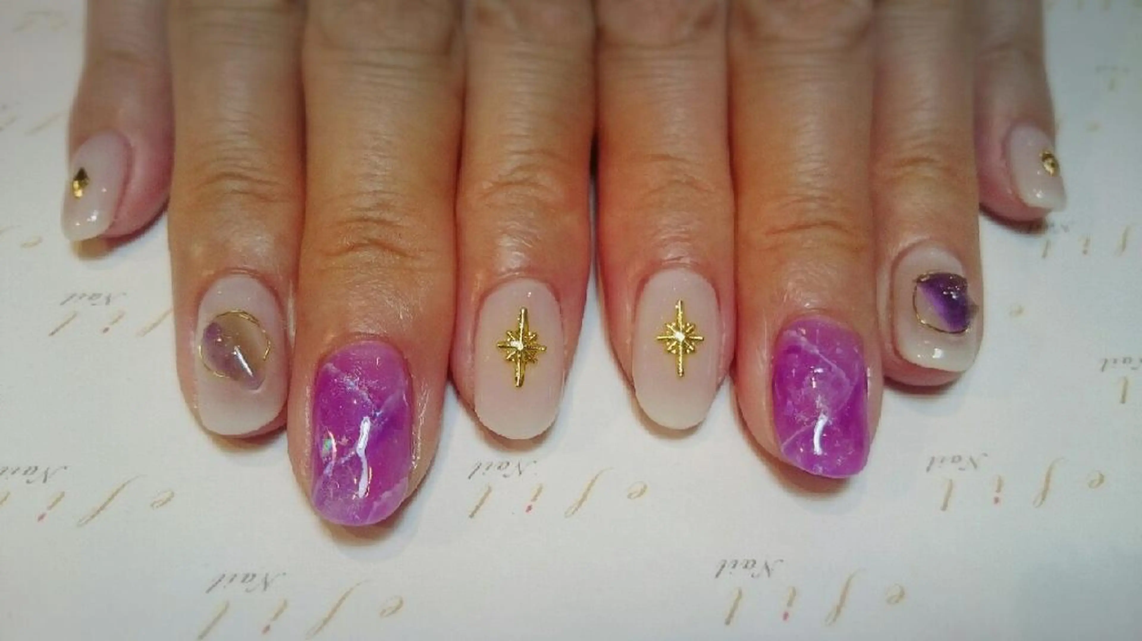 ネイル みー shakushiroのネイルデザイン