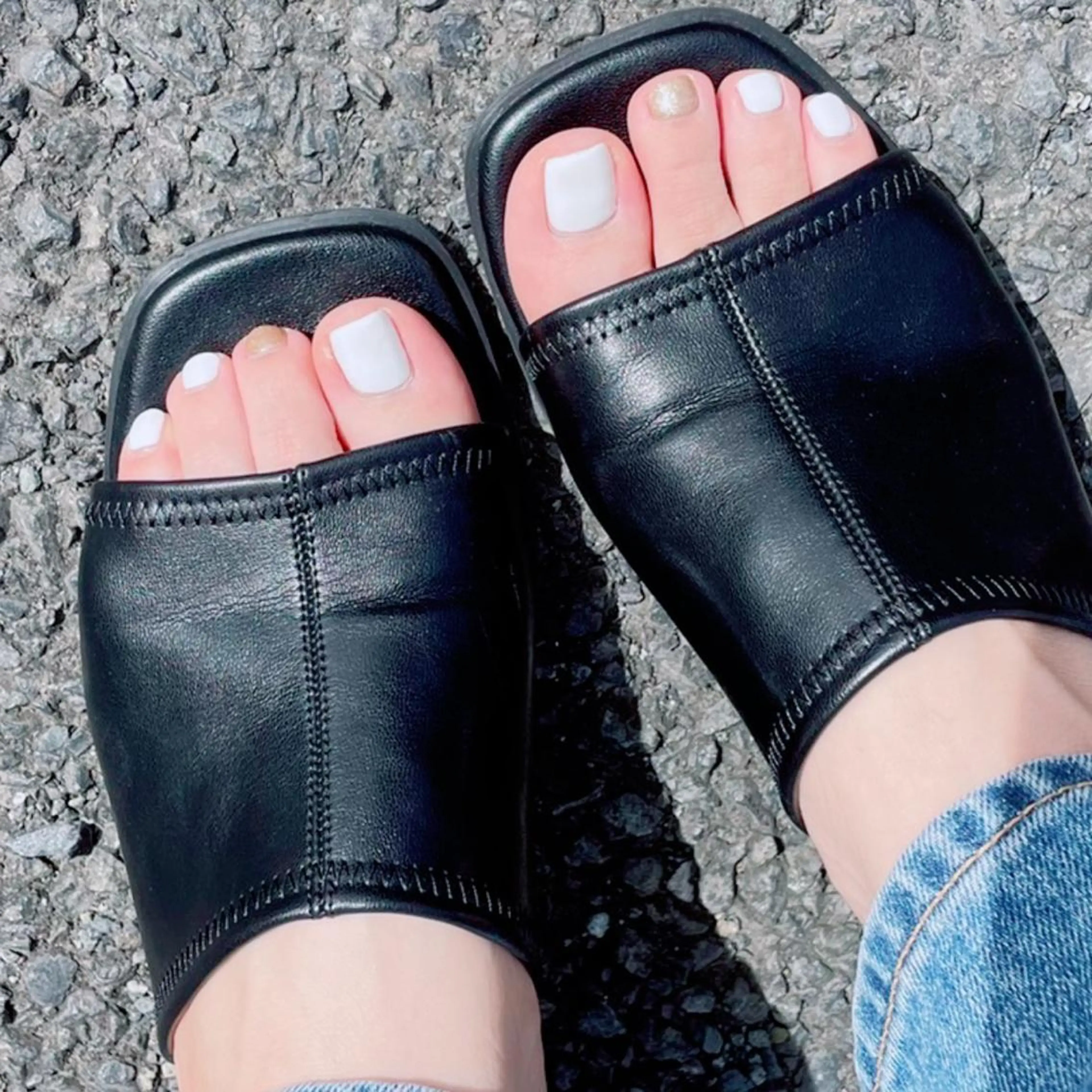 ネイル フットネイル ジェルネイル ワンカラーネイル tricca  balcony hayama所属・Nakamura Suzuのエステ・リラクイメージ