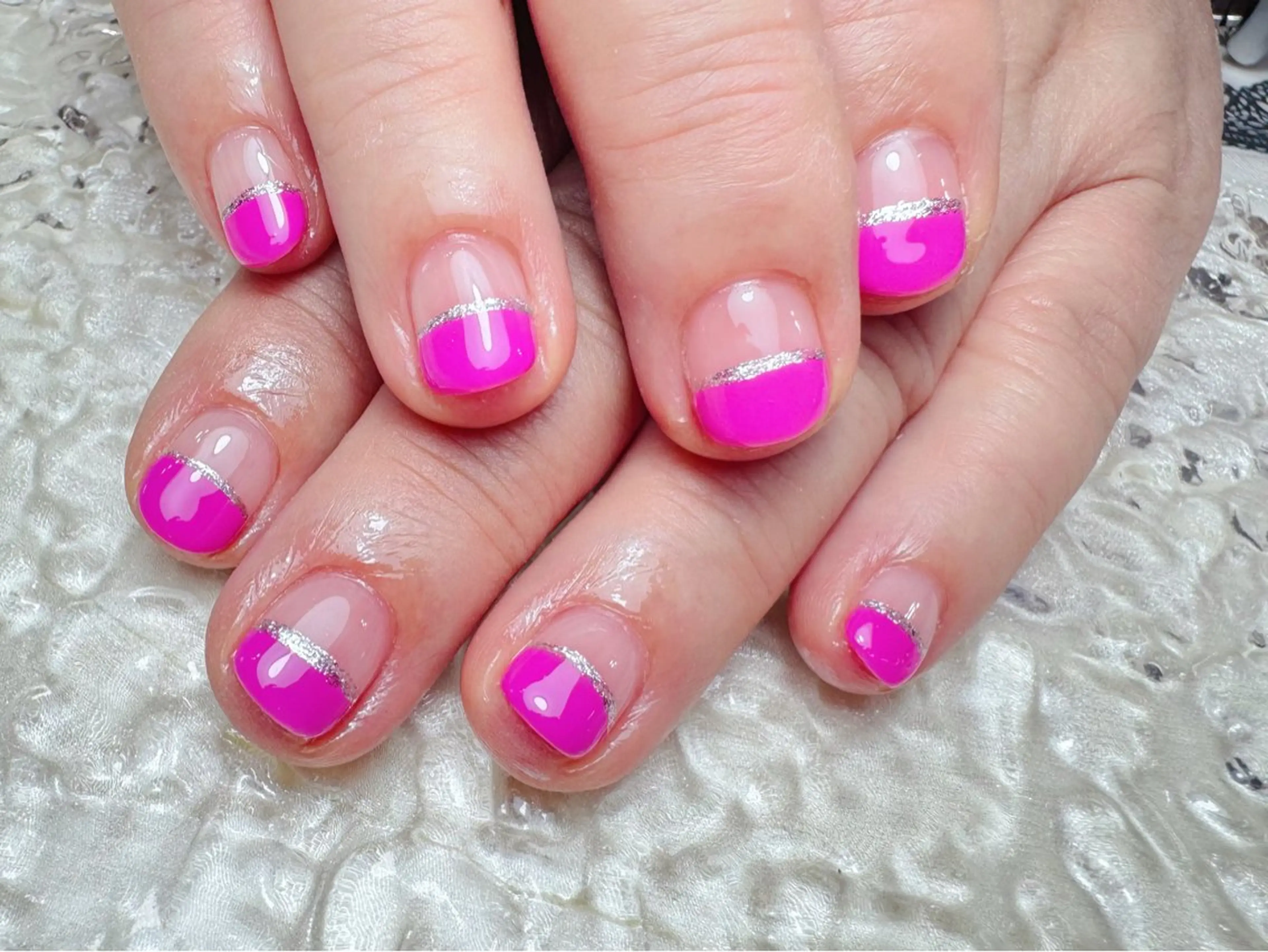 ネイル マジックミラー所属・マジック ミラーのネイルデザイン