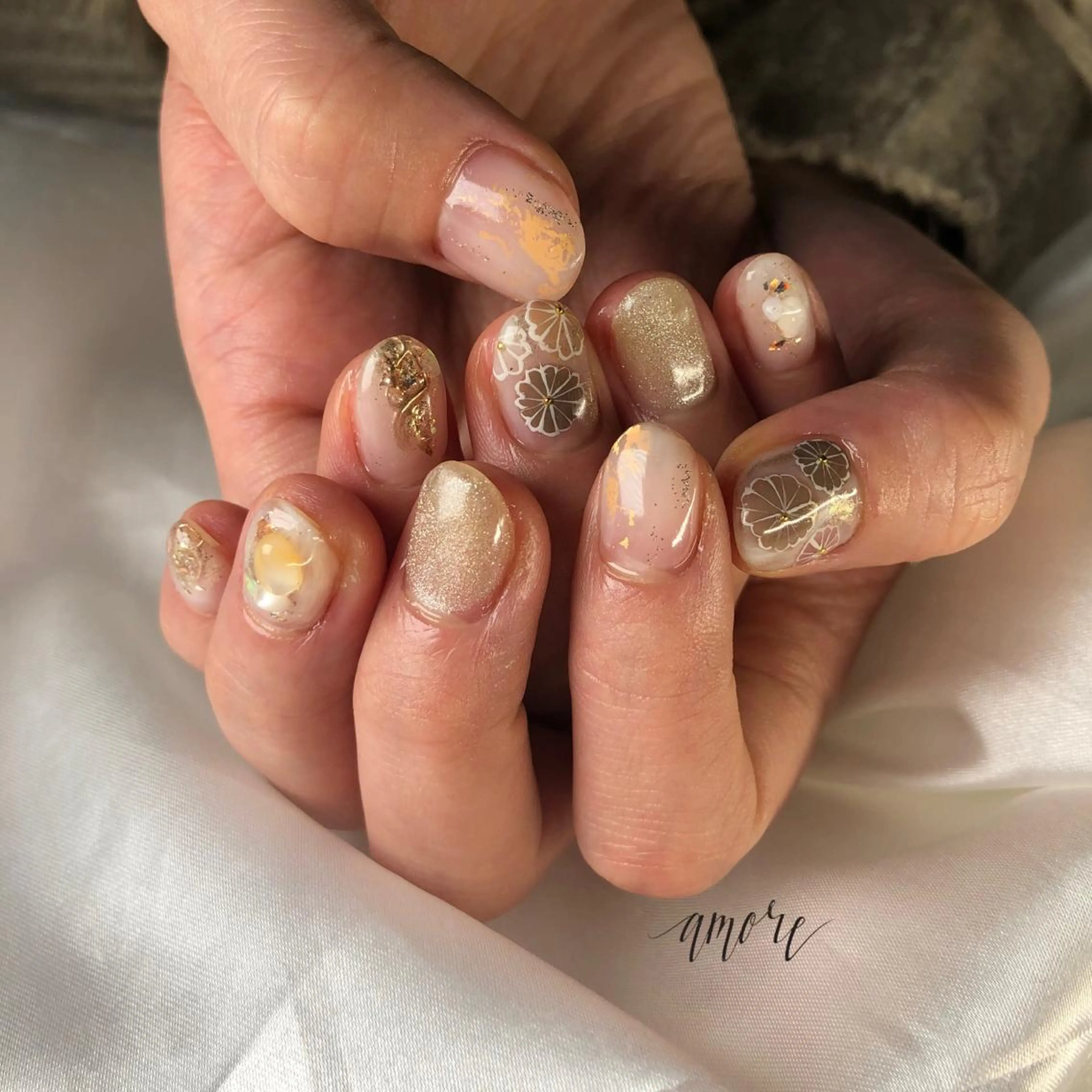 ネイル ジェルネイル 氷ネイル・うるうるネイル マグネットネイル ミラーネイル ニュアンスネイル You kyehwaのネイルデザイン