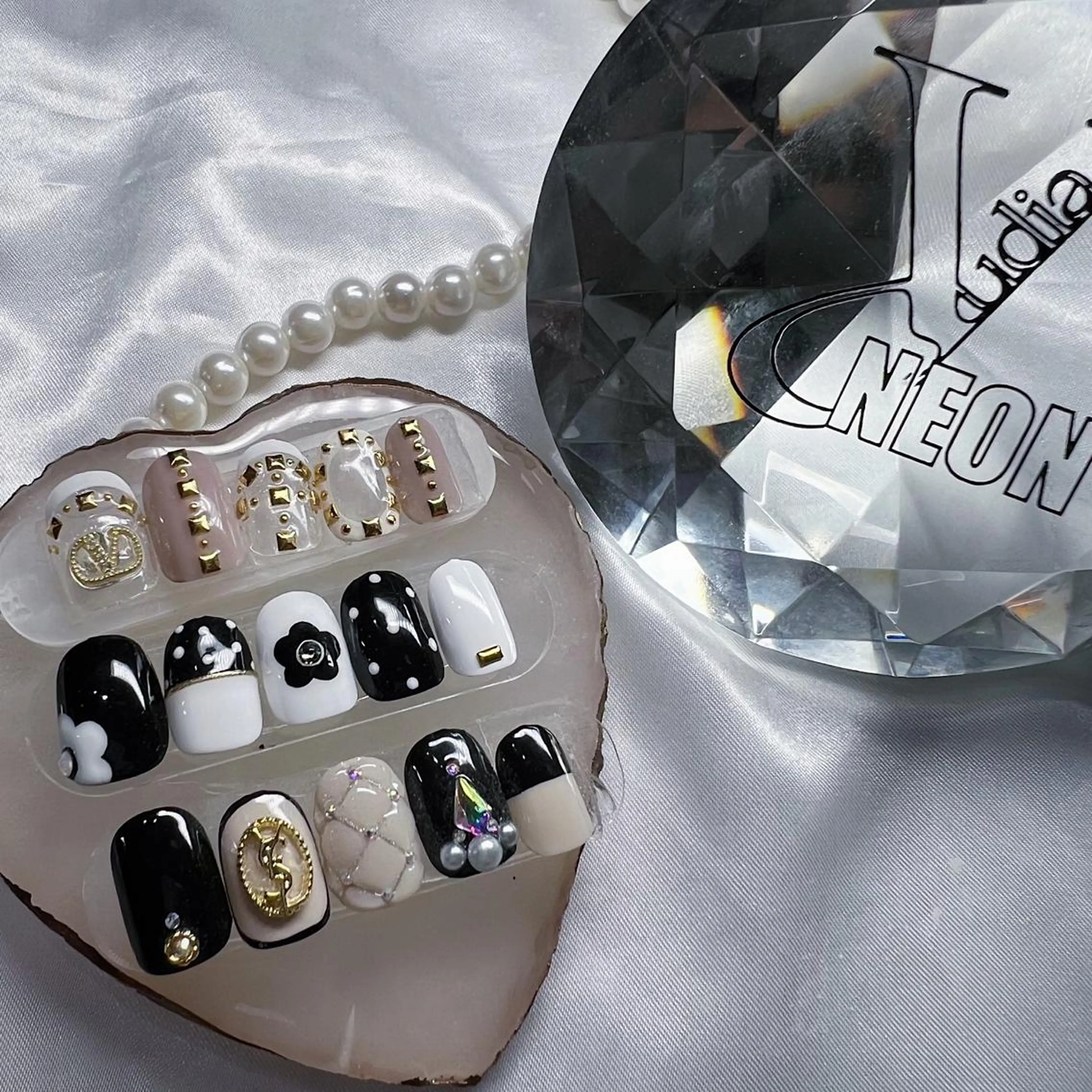 ネイル élu by Noriko 前原のネイルデザイン