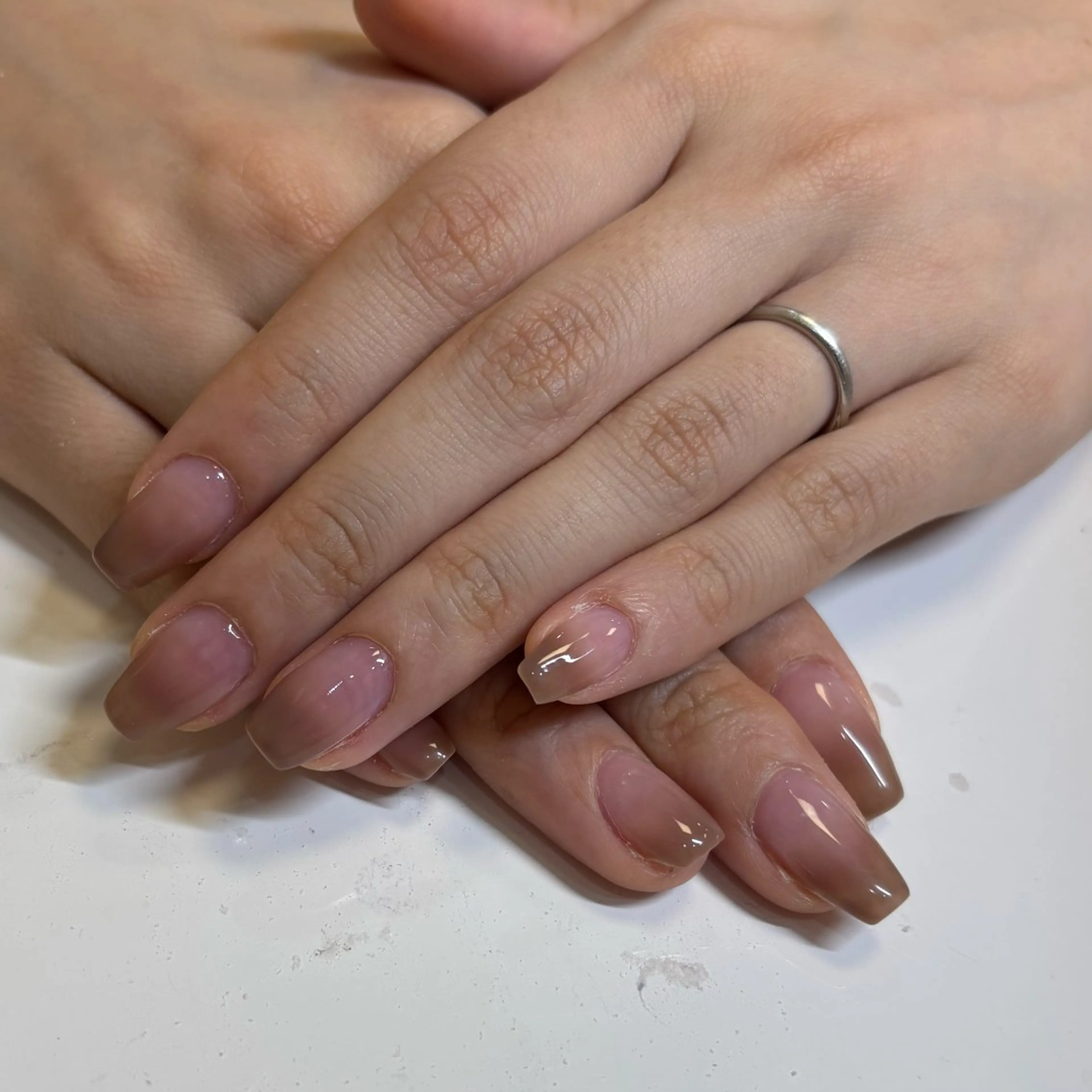 ネイル ブラウン グラデーション Be All 本店 Eyelash & Nail所属・周管 冴英のネイルデザイン