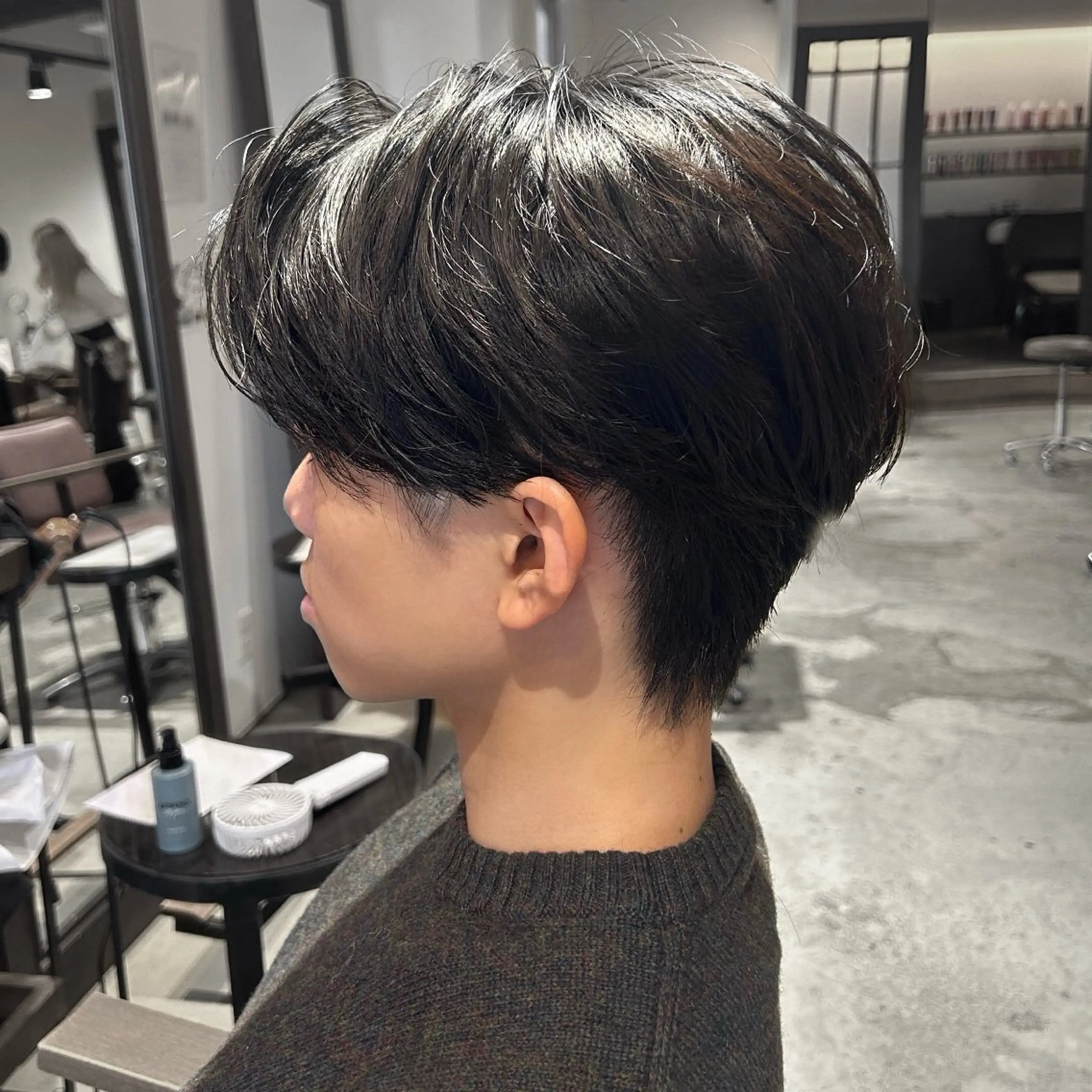 メンズ アイブロウ メンズパーマ メンズツイストパーマ 刈り上げ 波巻きパーマ メンズアイブロウ Any所属・メンズ専門美容師 MIUのヘアスタイル