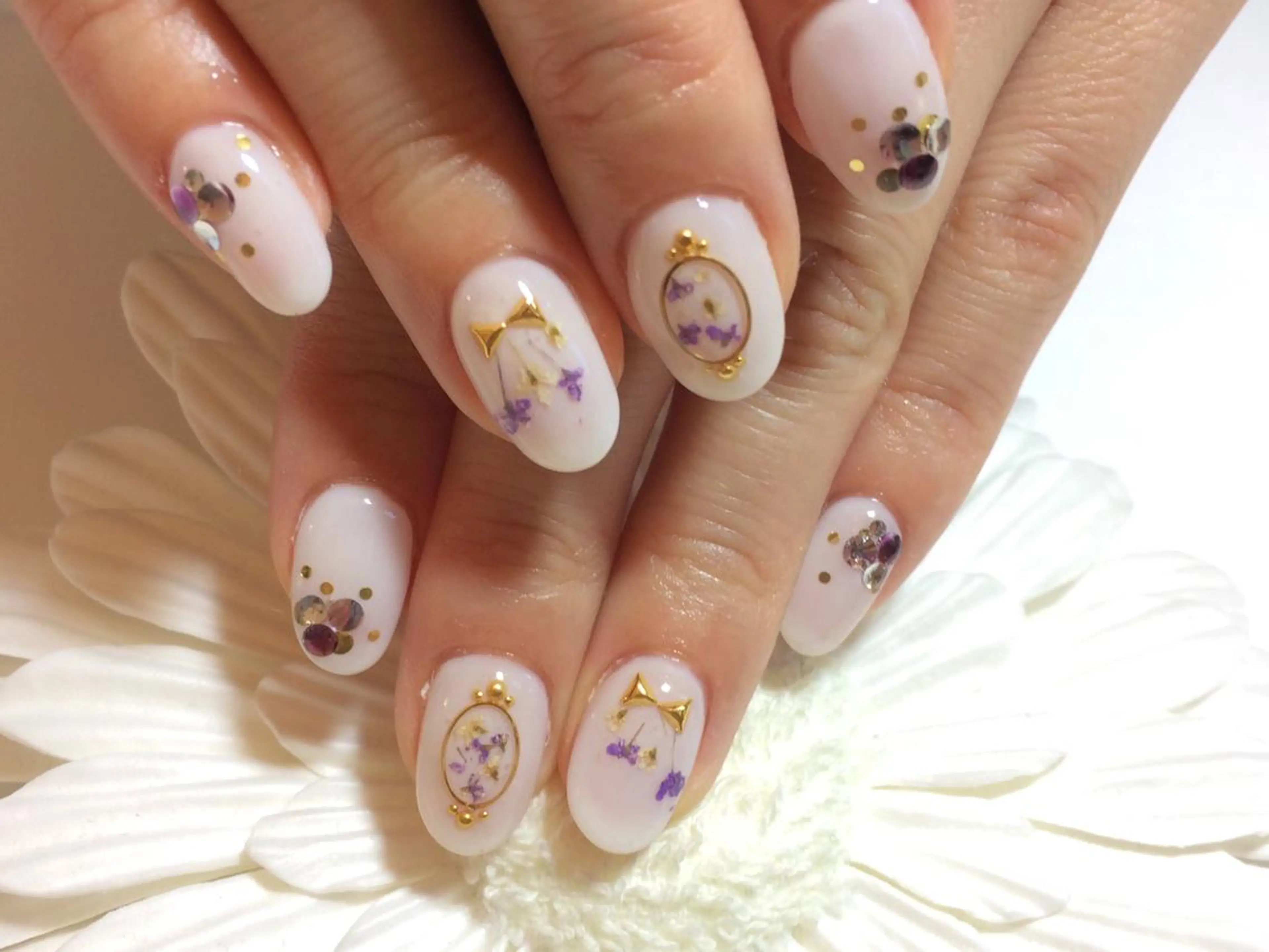 ネイル ハンドネイル Yakko pas á pasのネイルデザイン