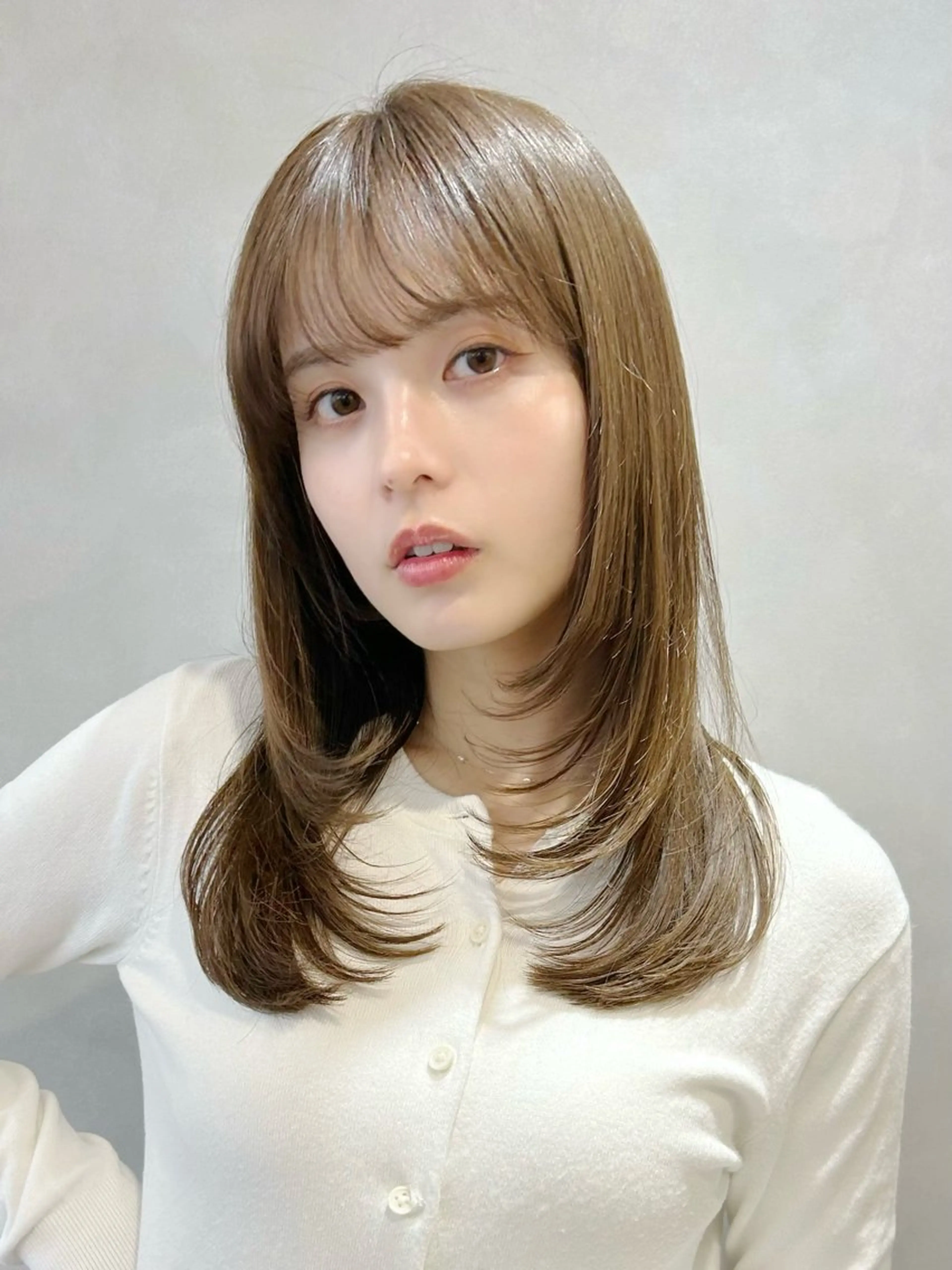 ミディアム カラー ミディアムレイヤー レイヤーカット カット ヘアカラー 池袋レイヤーカット/ 顔まわりtaigaのヘアスタイル