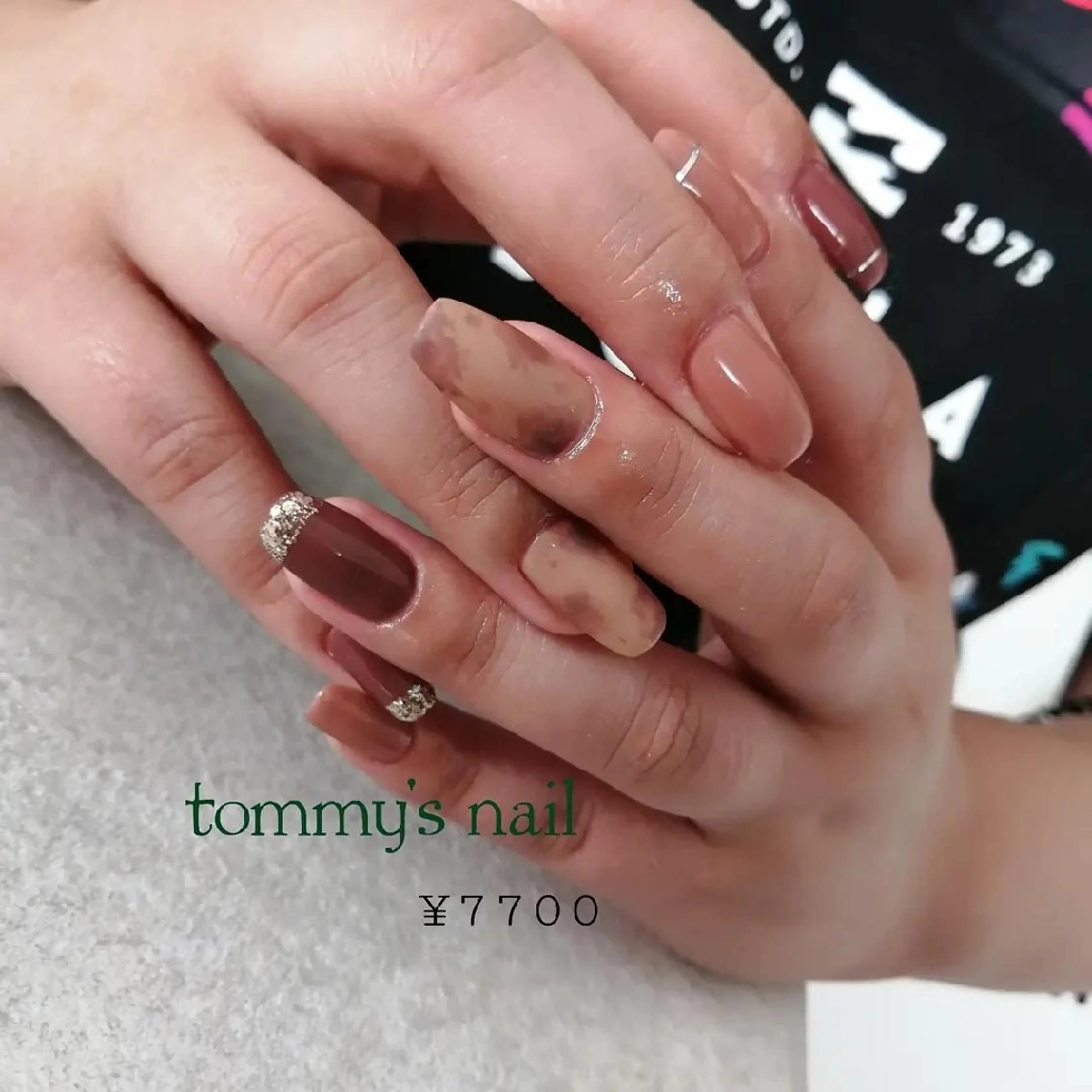 ネイル アートネイル フットネイル ジェルネイル ミラーネイル ワンカラーネイル tommy's nail所属・福岡/若よもぎ蒸し 全身美容が叶うサロンのネイルデザイン