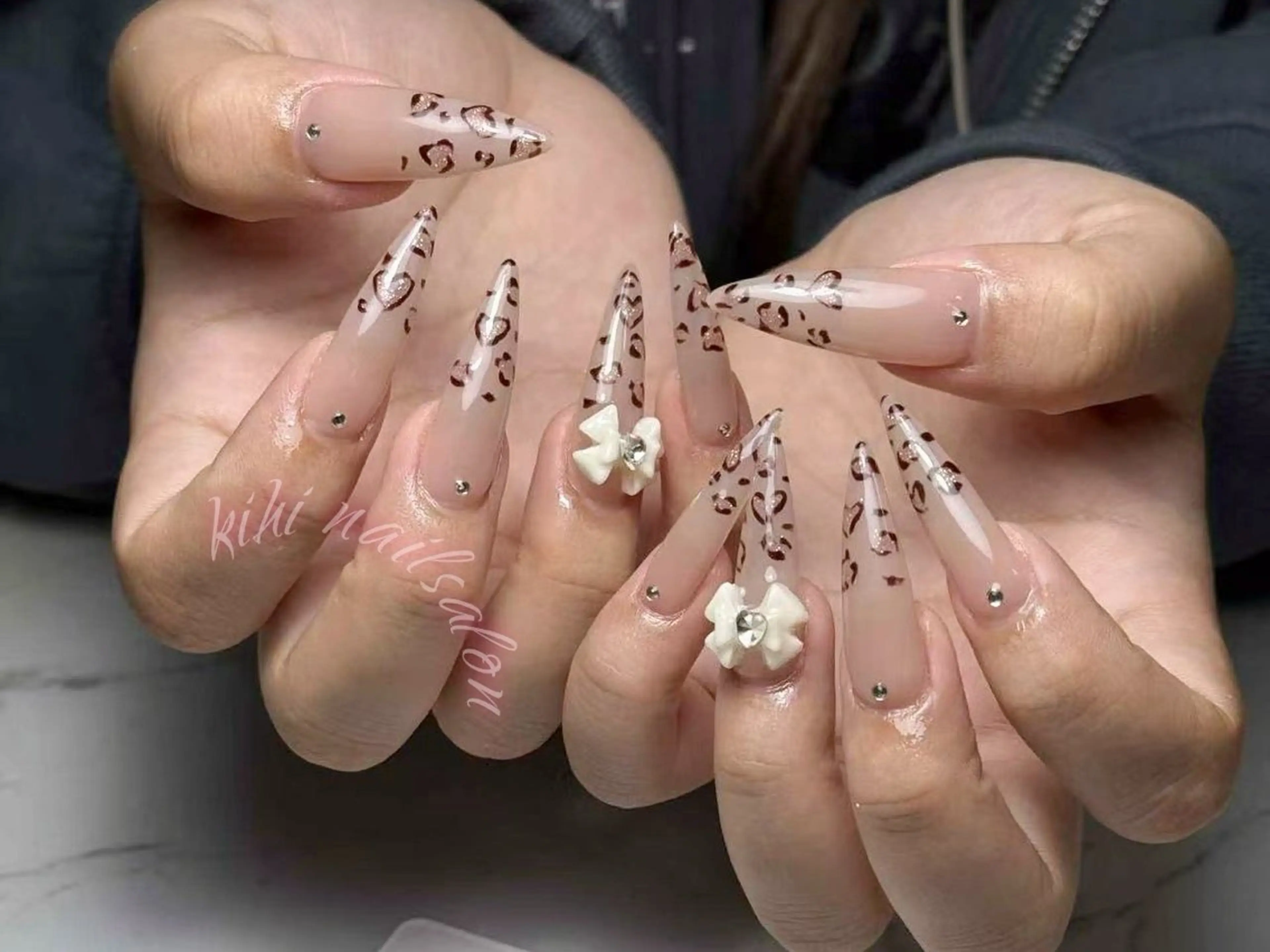 ネイル アートネイル フレンチネイル ジェルネイル グラデーション 韓国ネイル ハンドネイル 💕鈴木ユリ パラジェル/オフ無料のネイルデザイン