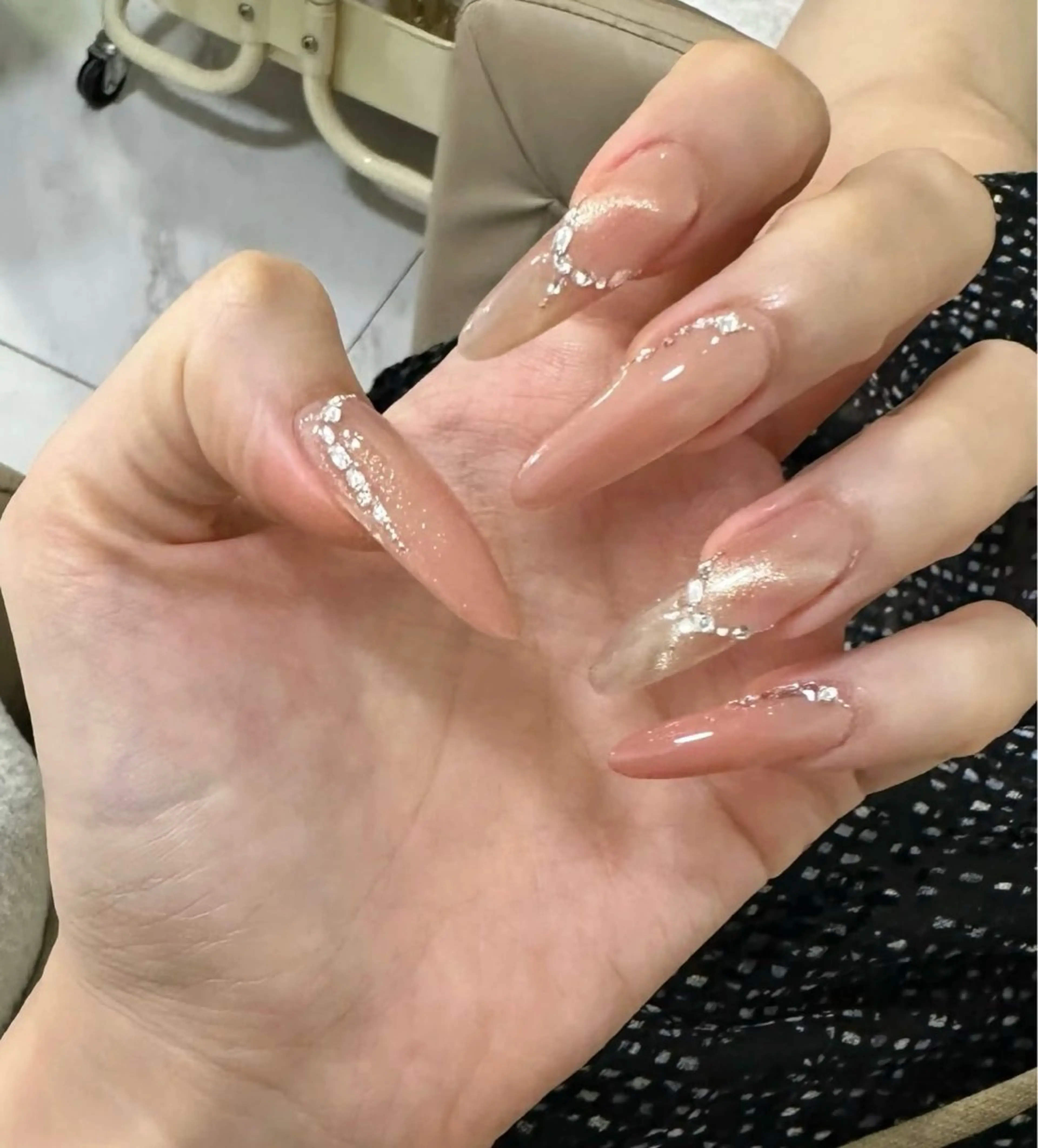 ネイル オーロラネイル フラワーネイル フットネイル フレンチネイル ジェルネイル ハンドネイル BabyYouMi nailのネイルデザイン
