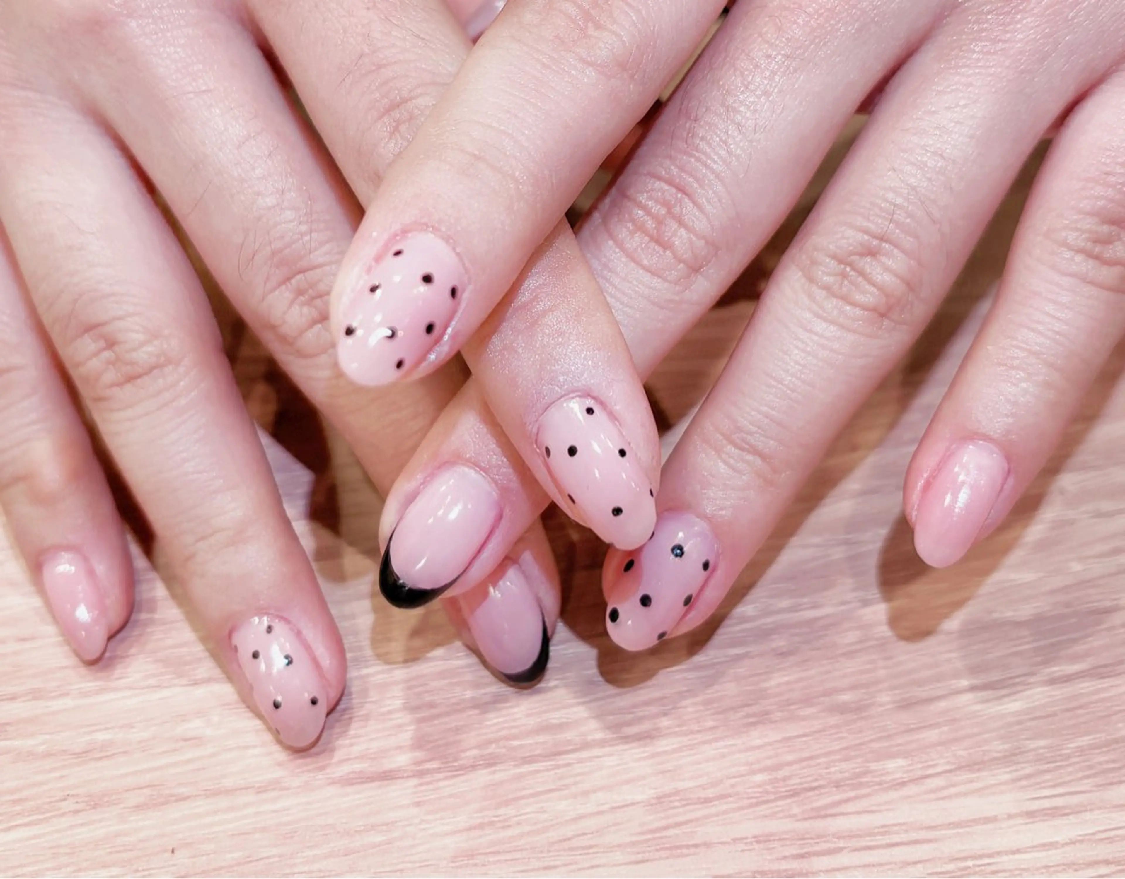 ネイル ハンドネイル キン グミのネイルデザイン