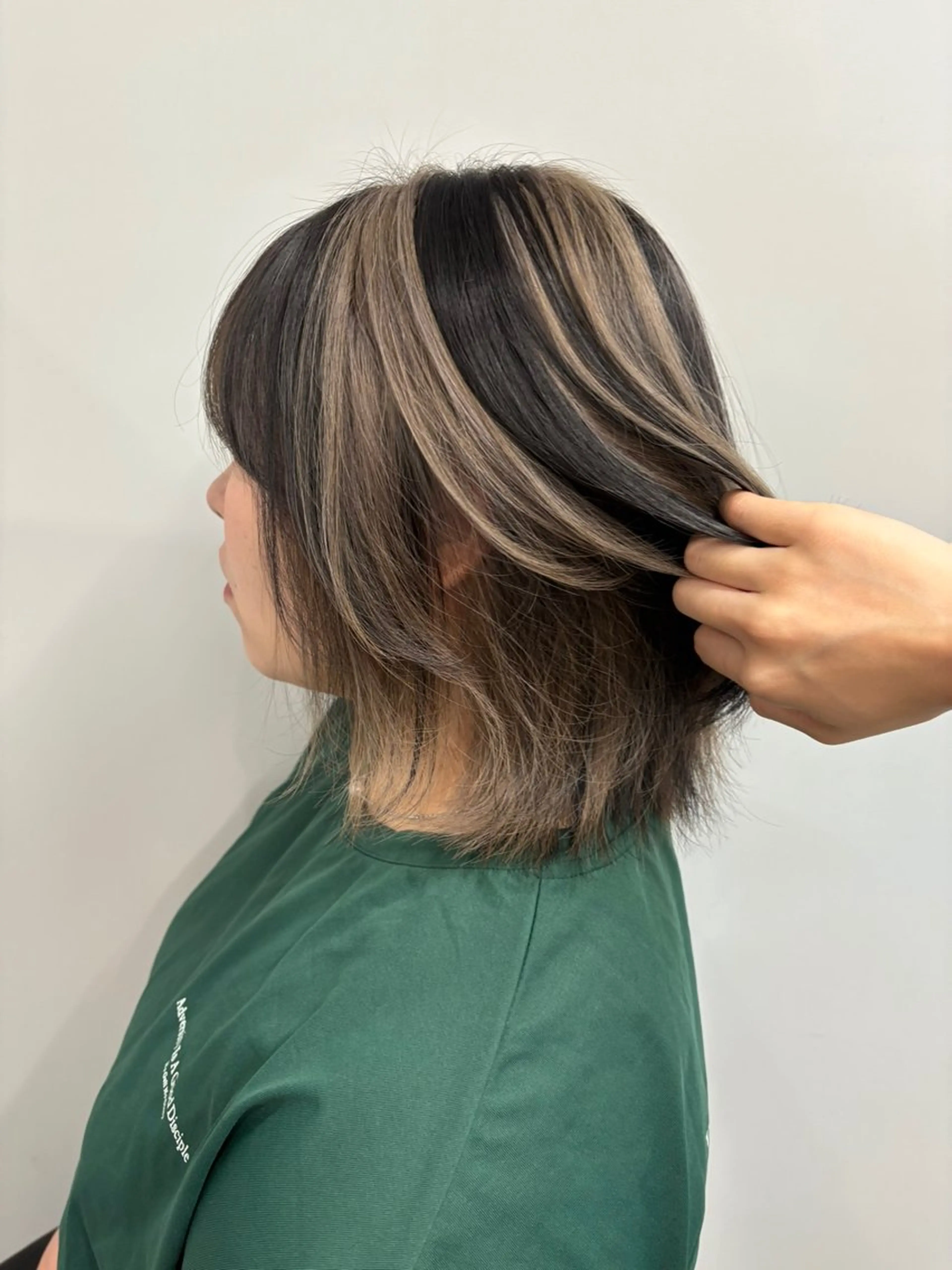 ミディアム カラー Amour所属・🌐【voler】 Ayanaのヘアスタイル