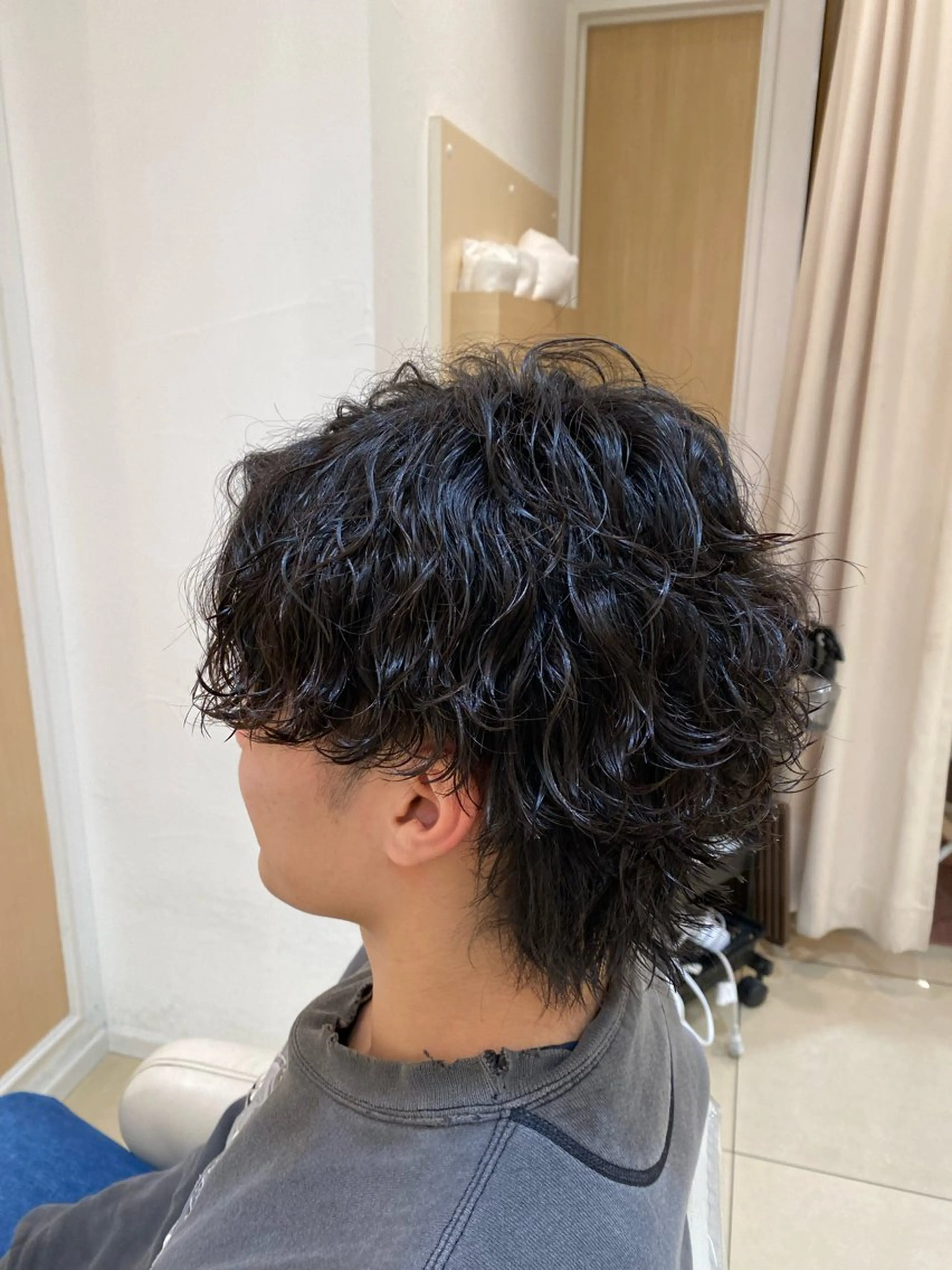 ショート パーマ メンズ カット パーマ メンズ特化型美容師 栗山勇人のヘアスタイル