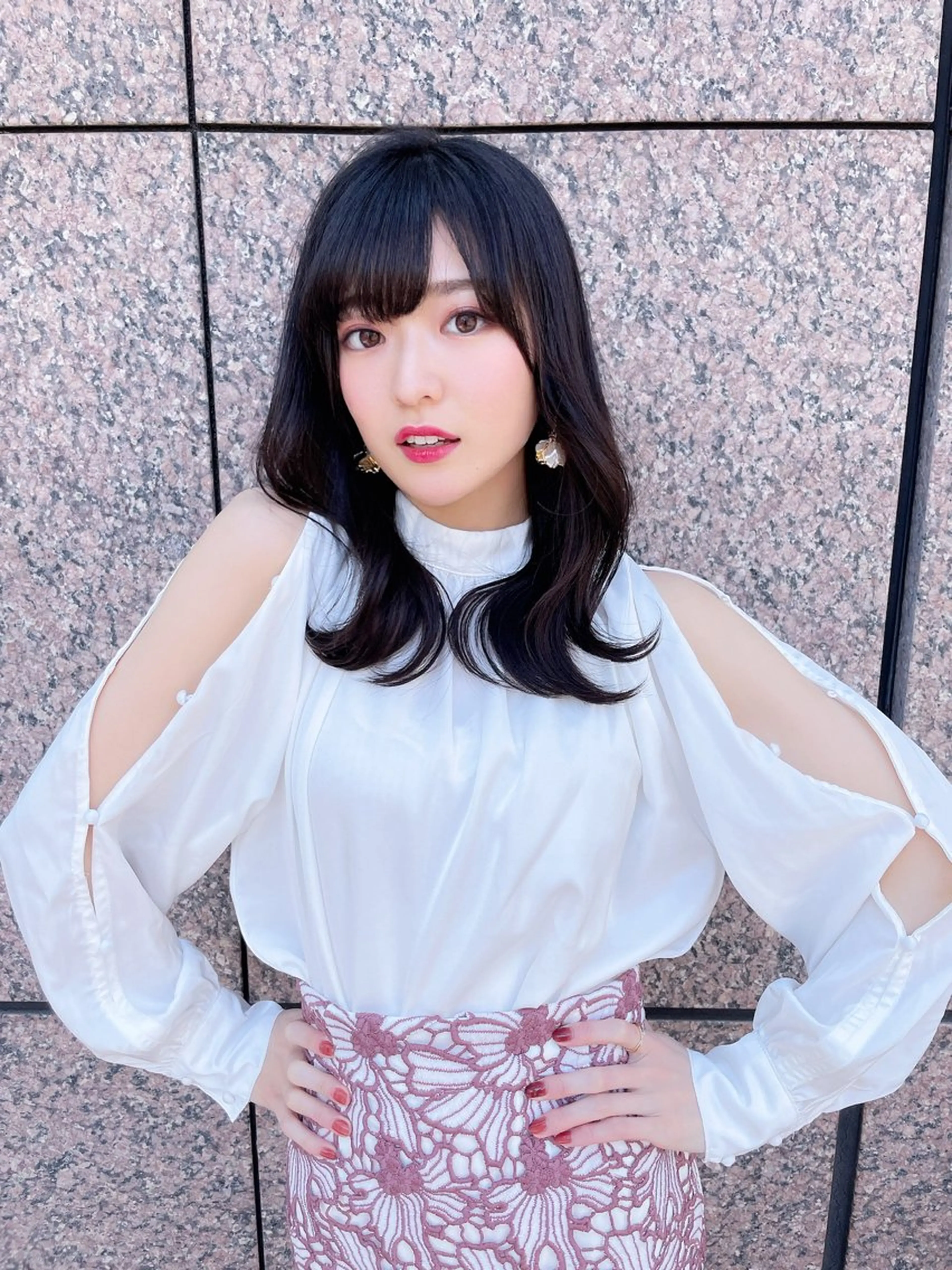 セミロング 酒井 里穂のヘアスタイル