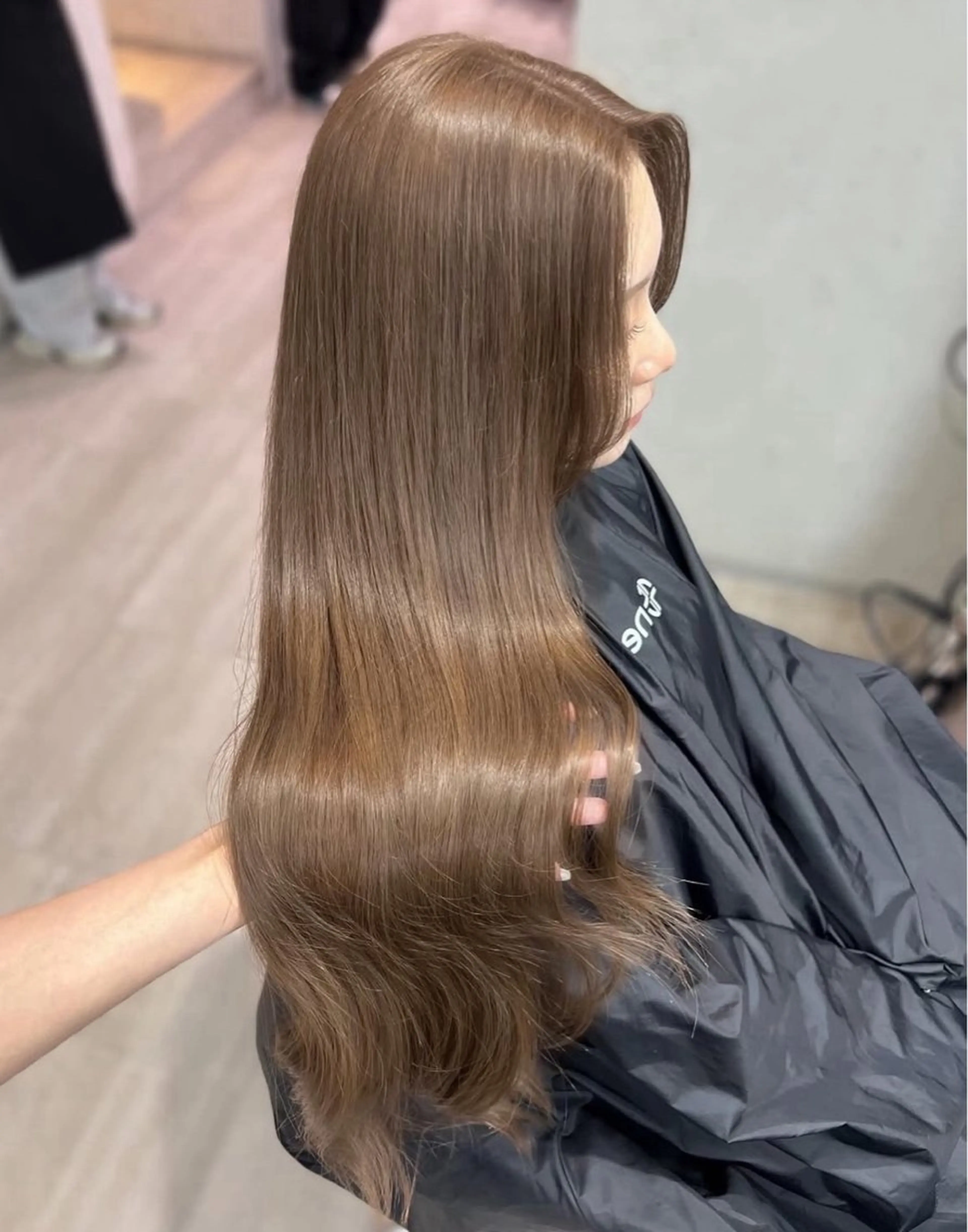 【ダブルカラー🤎】ケアブリーチ1回+オンカラー（ベージュ系）の写真