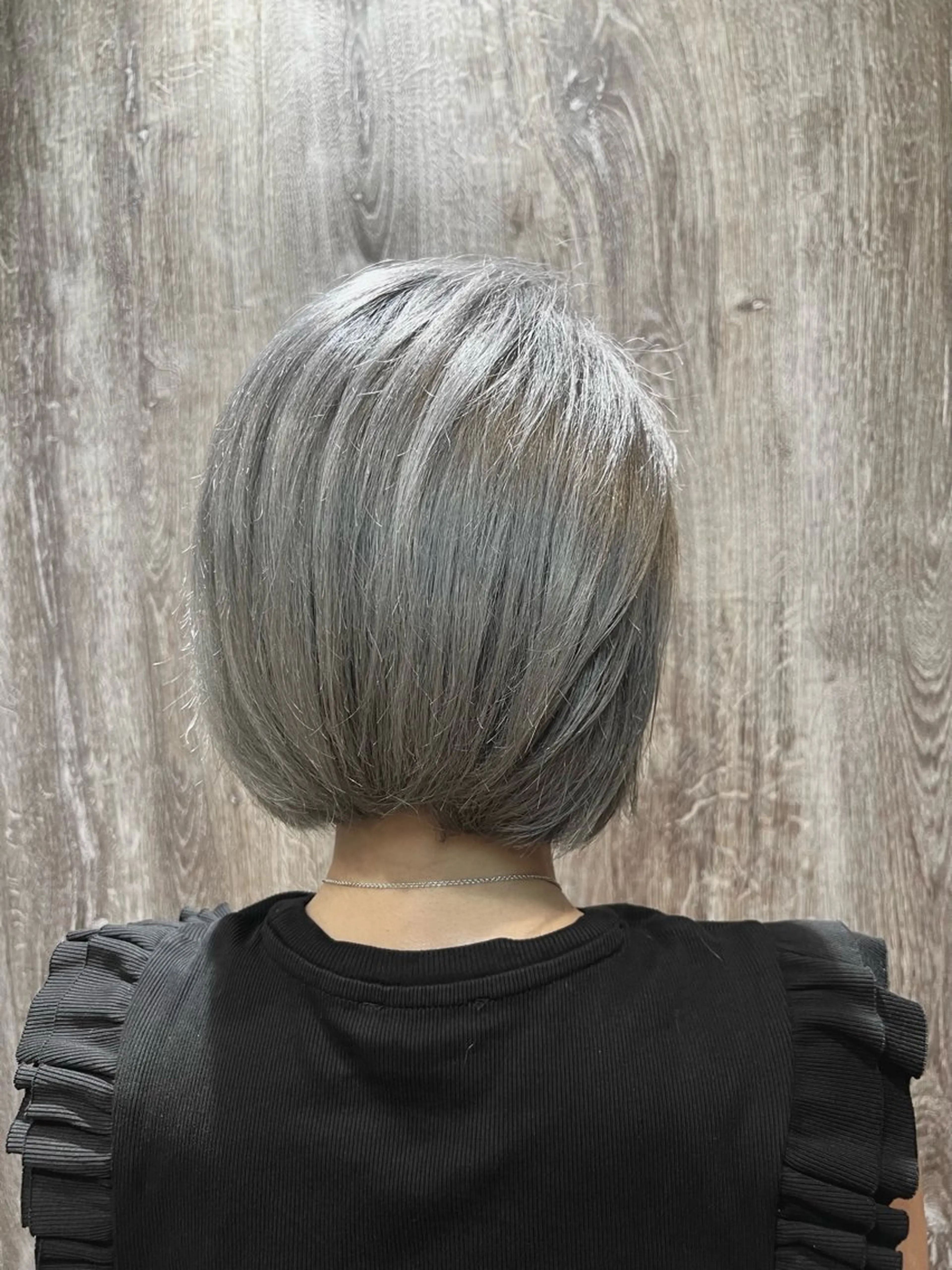 ショート カラー 🎄flowria 🎄花田圭一のヘアスタイル