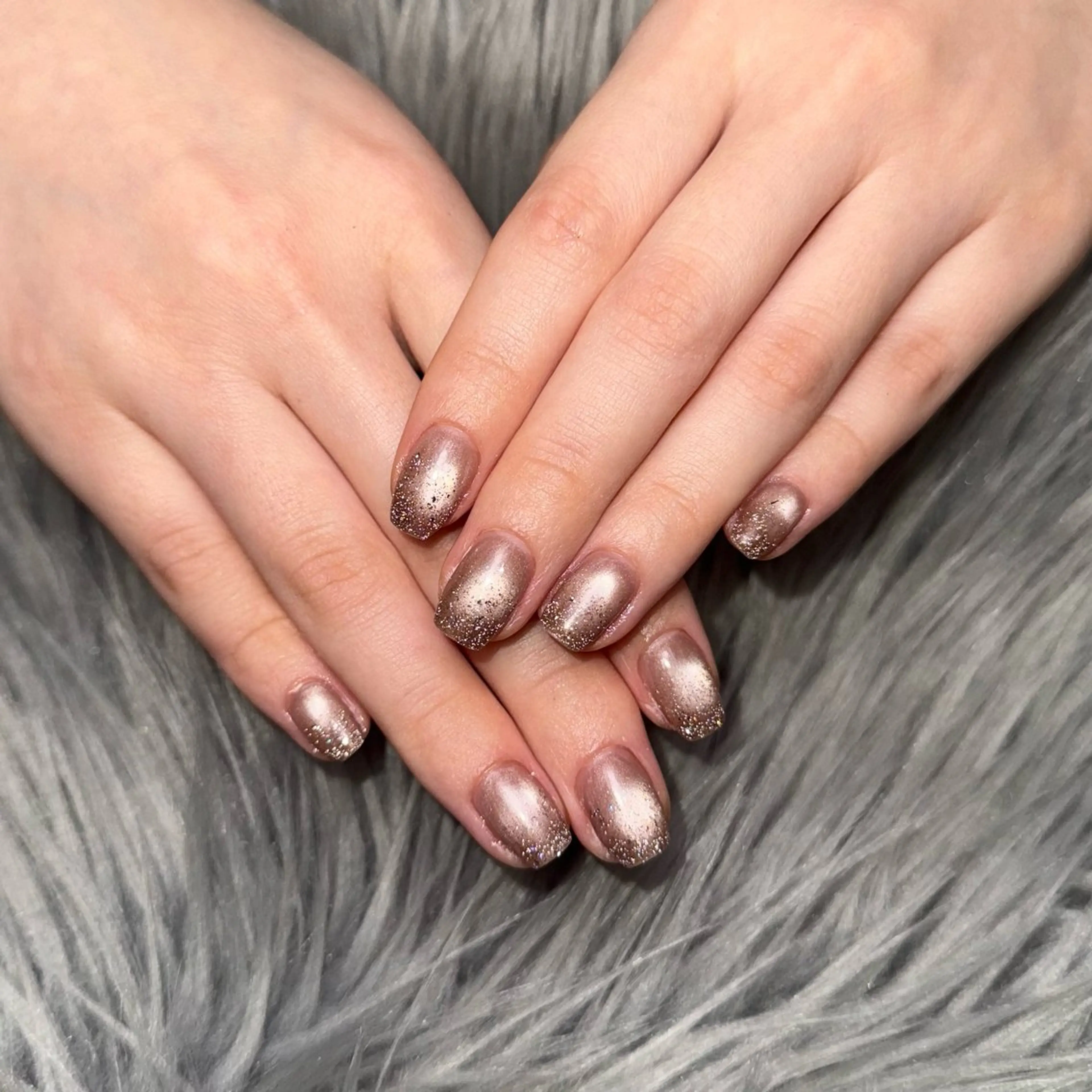 ネイル フラッシュネイル ジェルネイル グラデーション キラキラネイル マグネットネイル Nail salon h所属・nail salon h🎀小夏のネイルデザイン