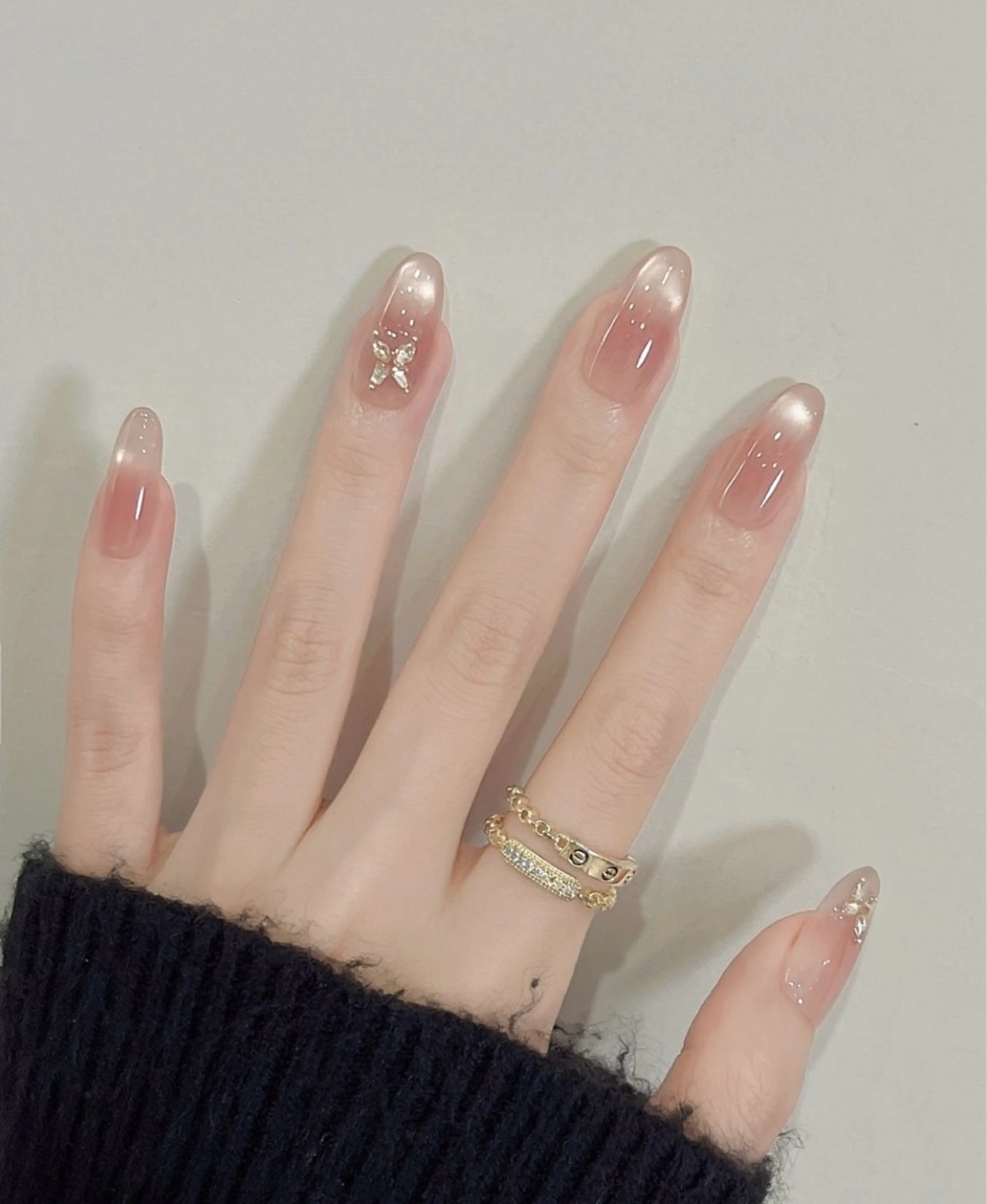 ネイル チークネイル マグネットネイル 持ち込み ハンドネイル JISOO ANA.CHUOのネイルデザイン