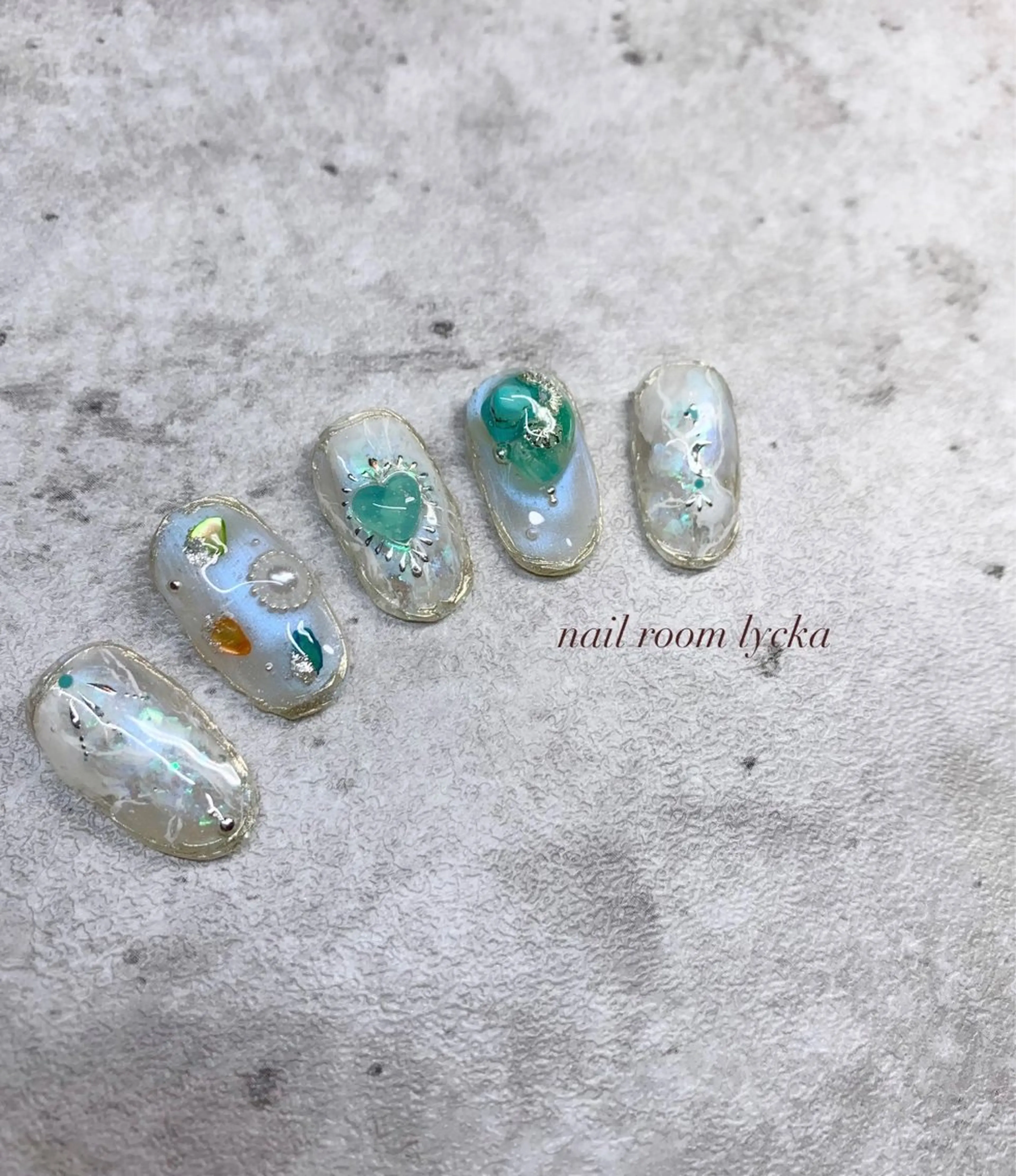 ネイル ﾈｲﾙﾙｰﾑﾘｯｶ 𝐦𝐚𝐲𝐮のネイルデザイン