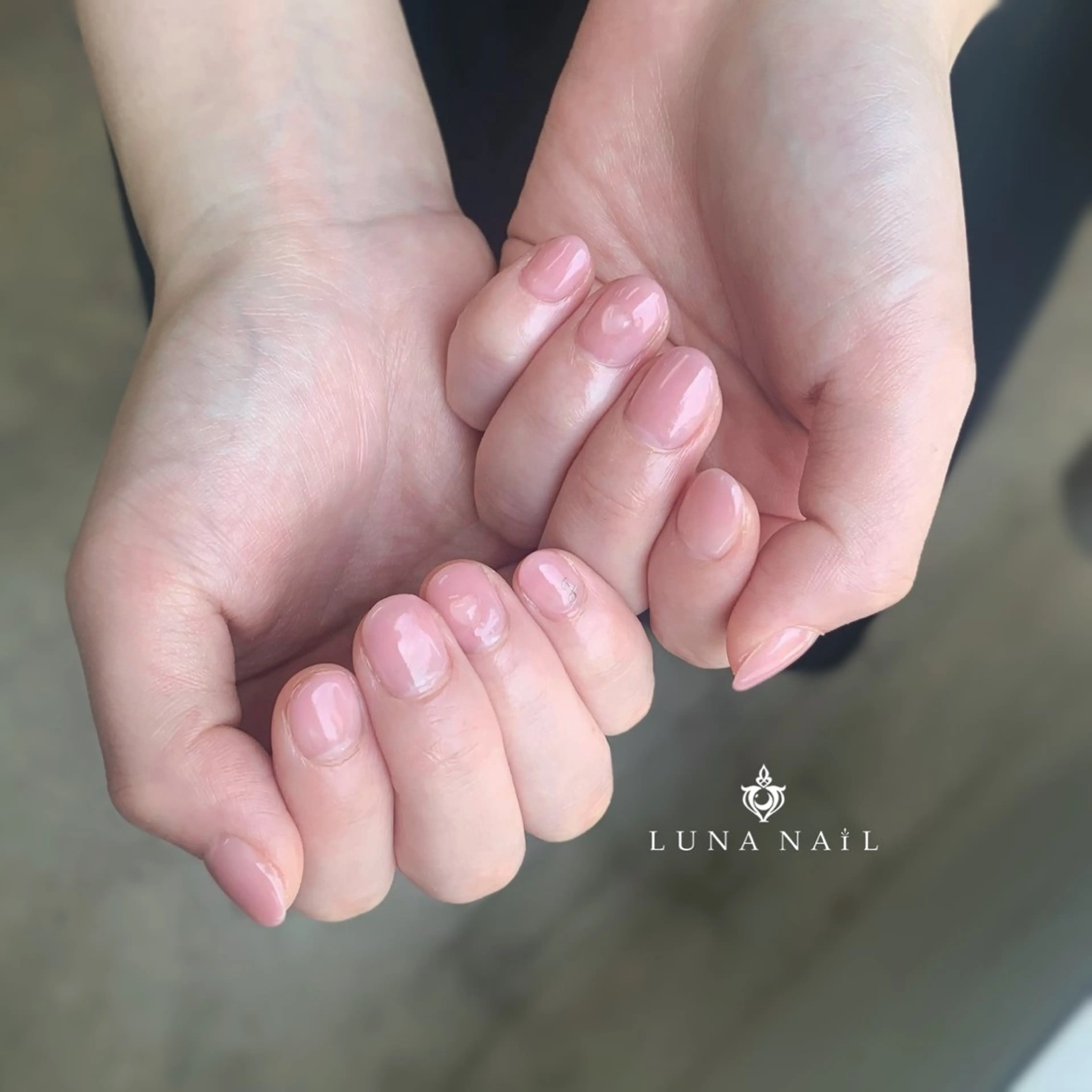 ネイル アトリエ　ミモザ所属・いまむら あかりのネイルデザイン