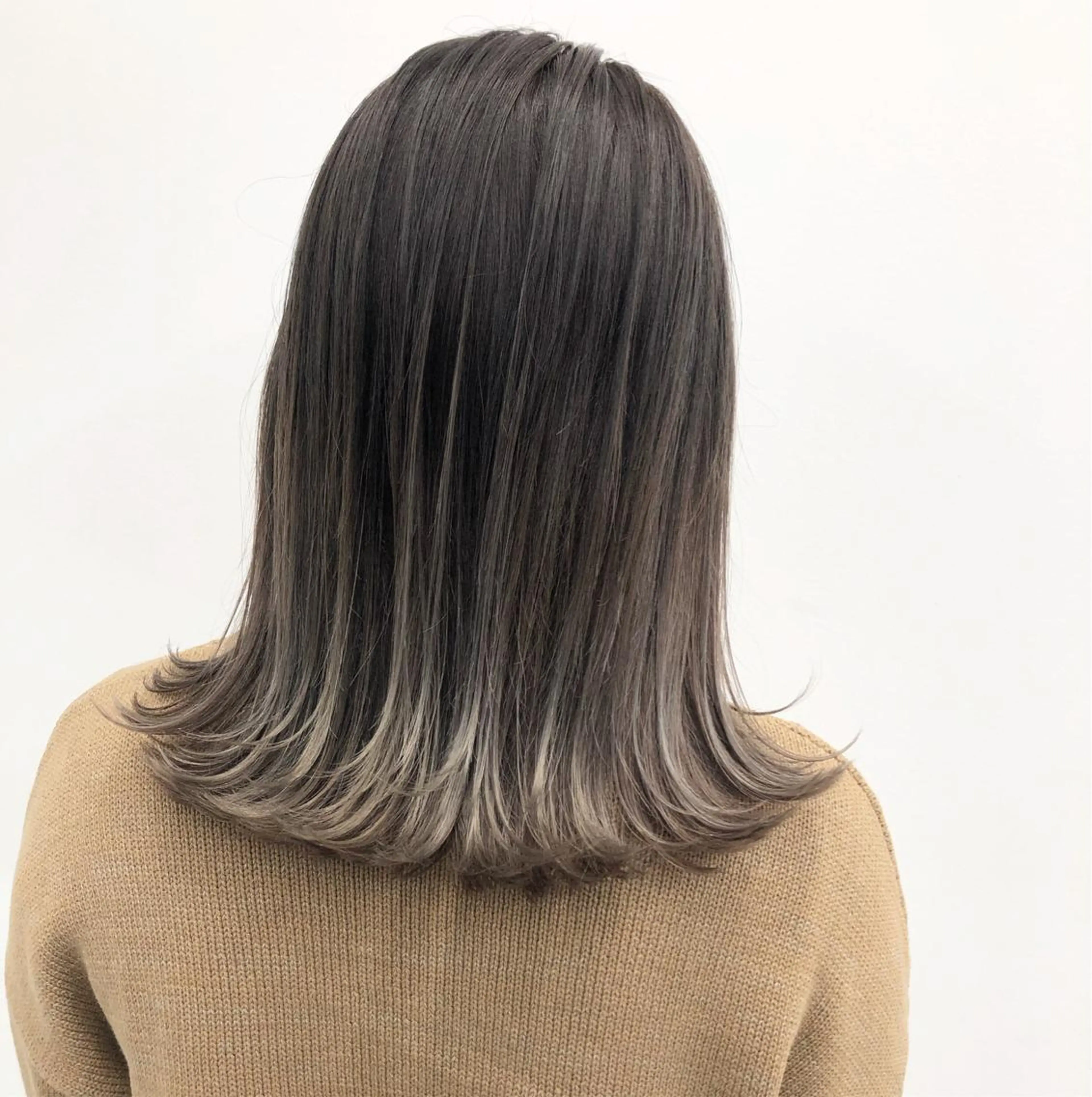 ミディアム カラー パーマ ヘアアレンジ 【公式】amble luxe池袋東口🩷のヘアスタイル