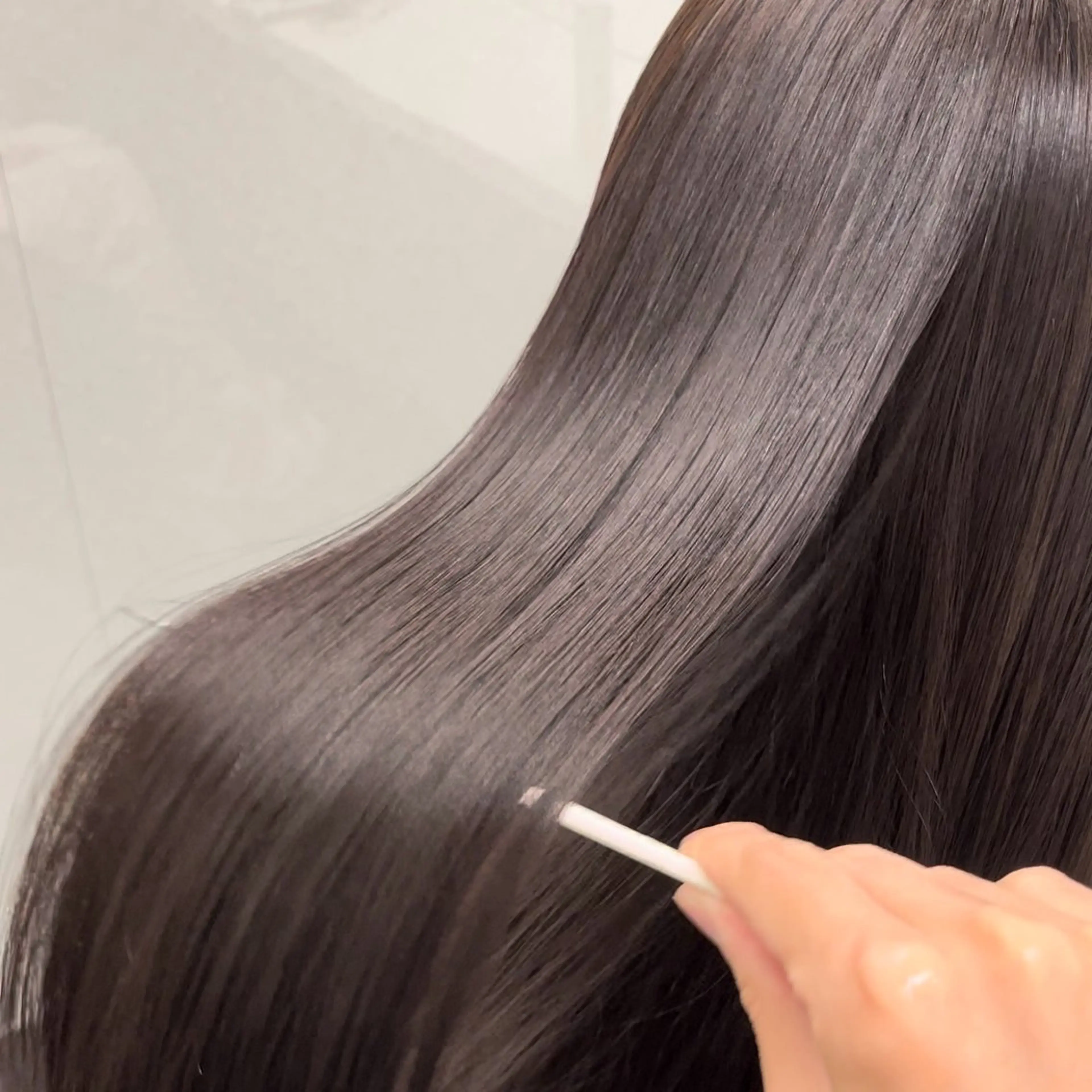 セミロング カラー ベージュカラー ブリーチ ブラウンカラー ショコラブラウン チョコレートブラウン ヘアカラー トリートメント ハイトーン/ 髪質改善/上質艶髪のヘアスタイル