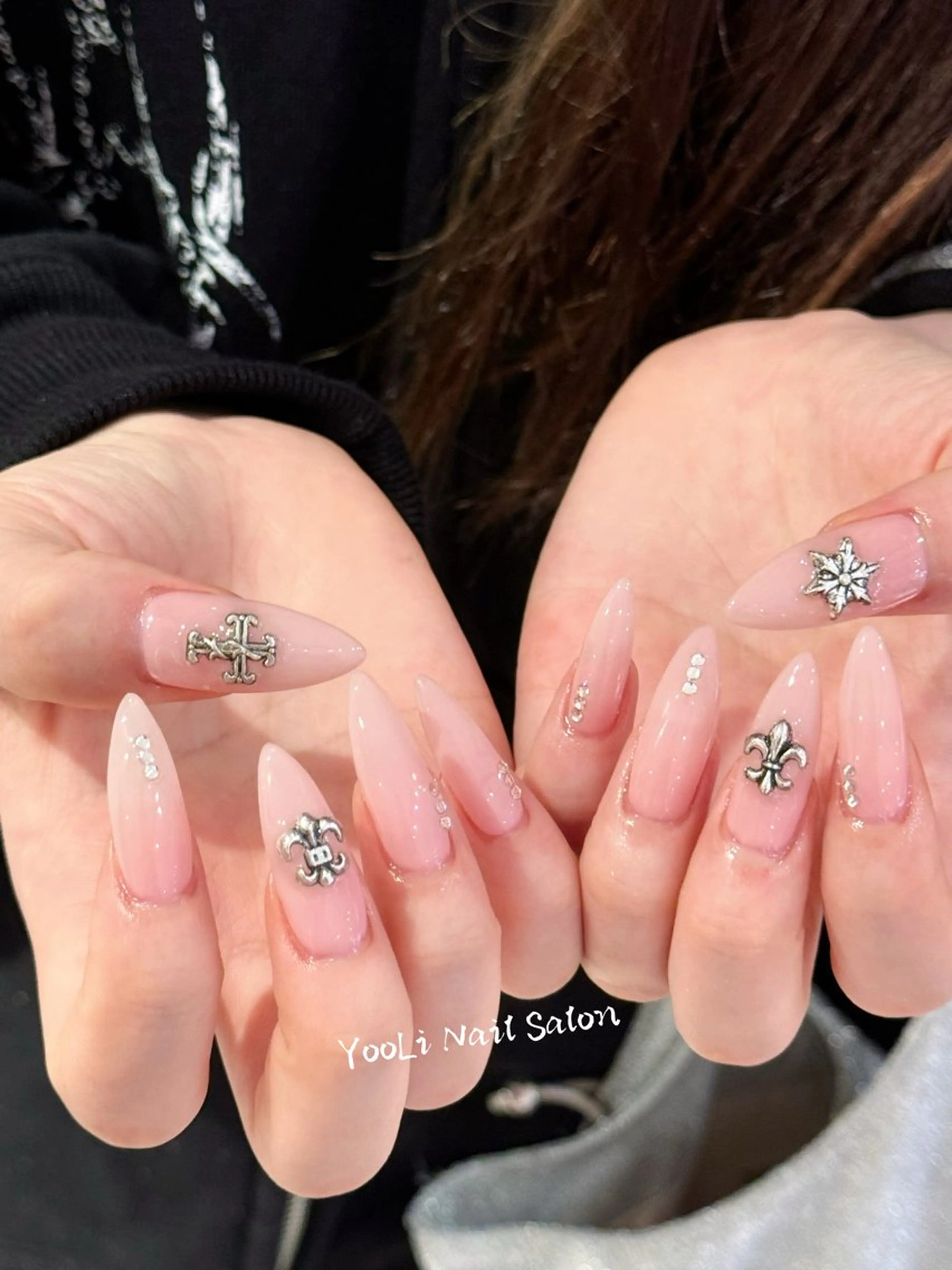 ネイル ワンホンネイル 🎀🎀YooLi Nail Salonのネイルデザイン