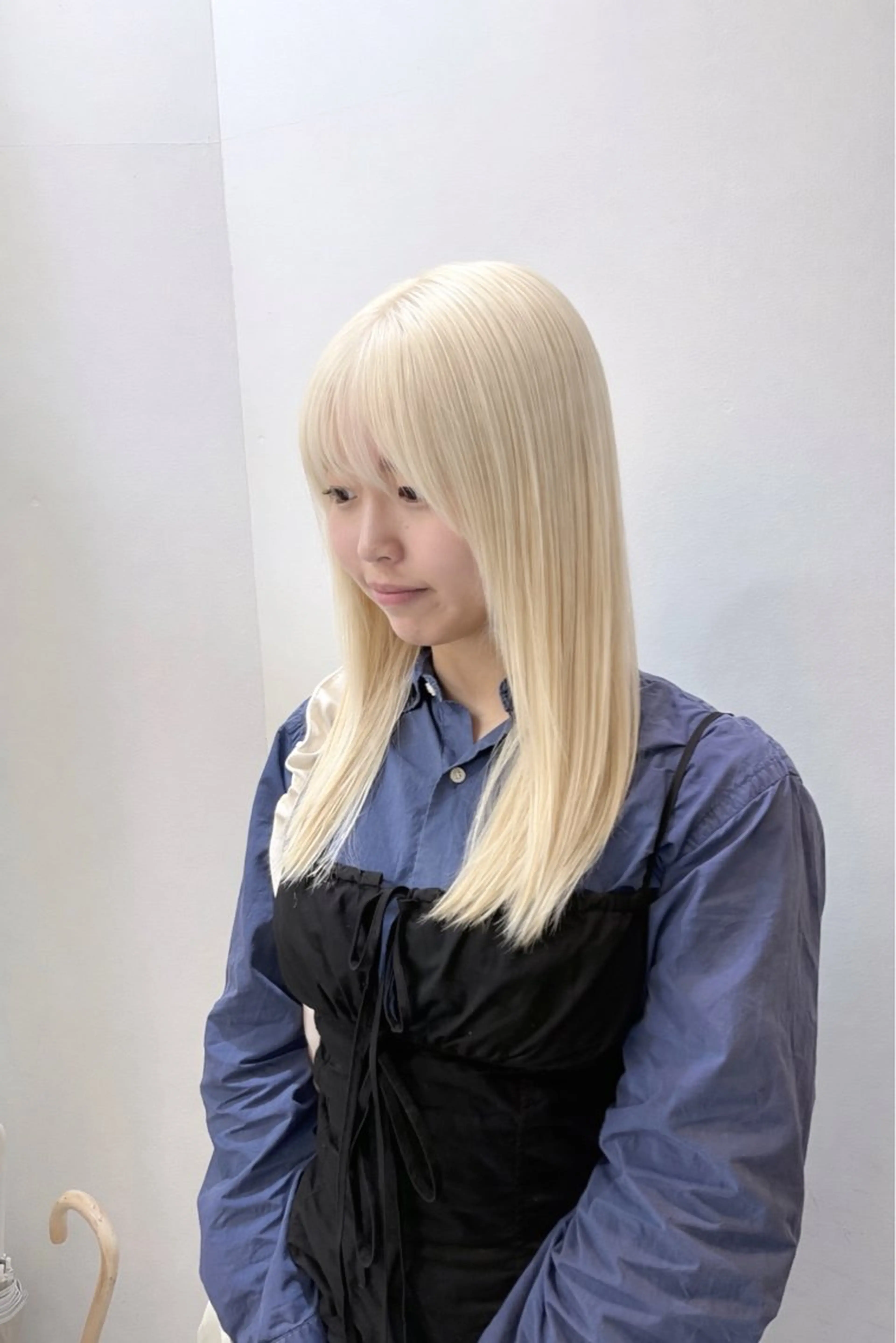 セミロング カラー ヘアカラー トリートメント ヘアセット 🧤高明度ハイトーン 🧤莉音のヘアスタイル