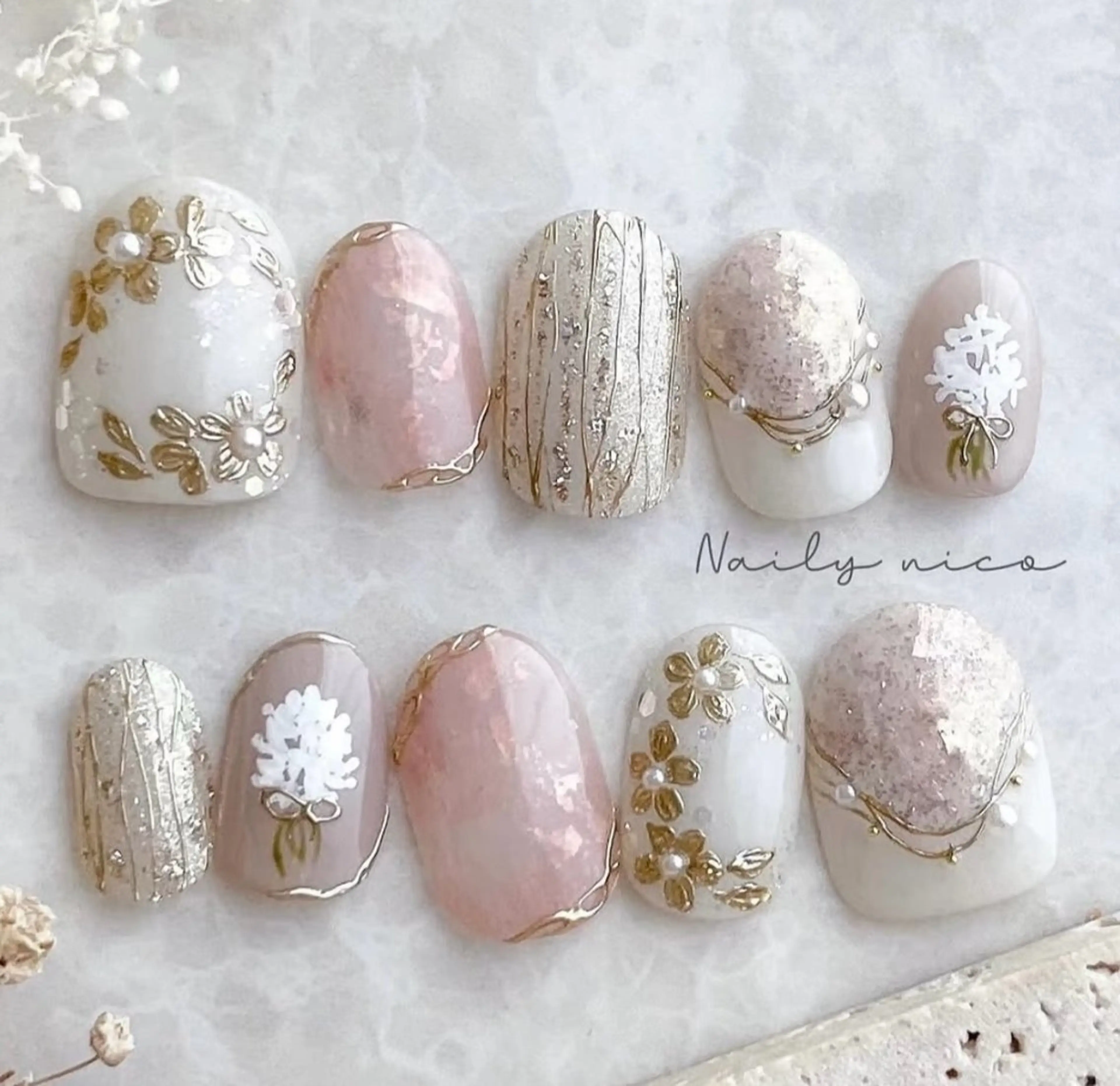 ネイル ハンドネイル キン グミのネイルデザイン