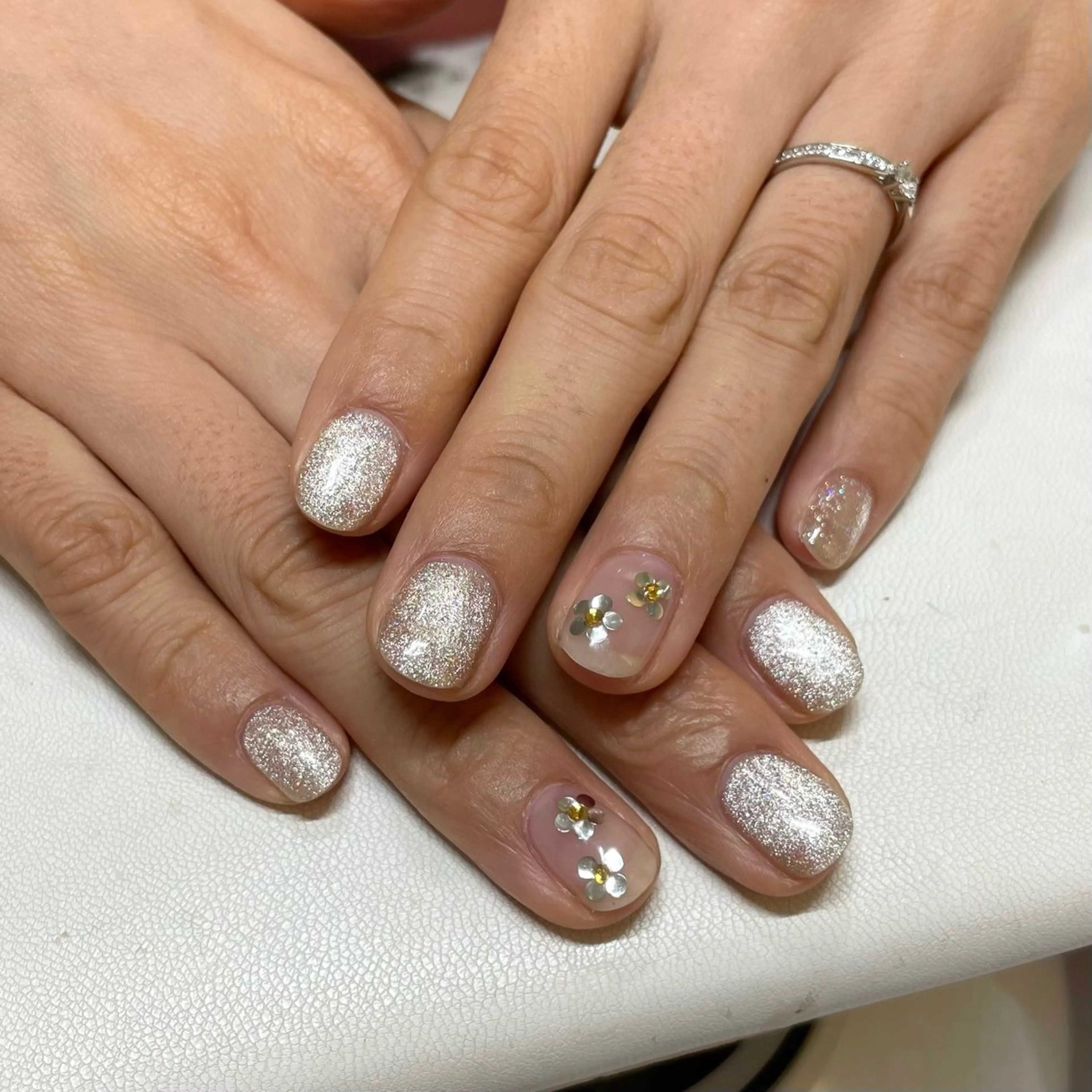 ネイル ビオール エトレ （Be All etre）所属・坂本 美玖のネイルデザイン