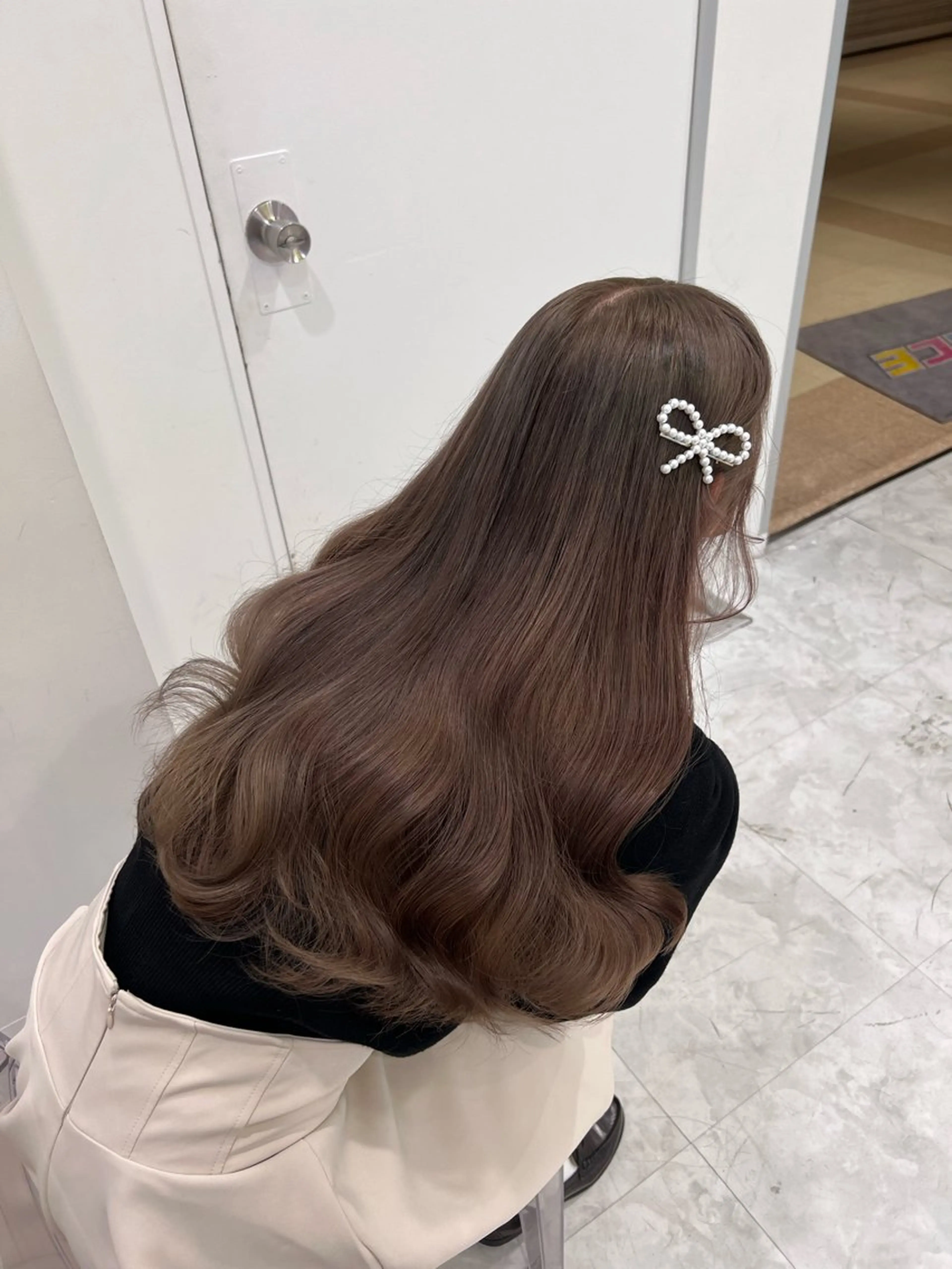 ロング カラー ヘアアレンジ ベージュカラー トリートメント ヘアカラー 色気ある大人カラー /ブリーチなしのヘアスタイル