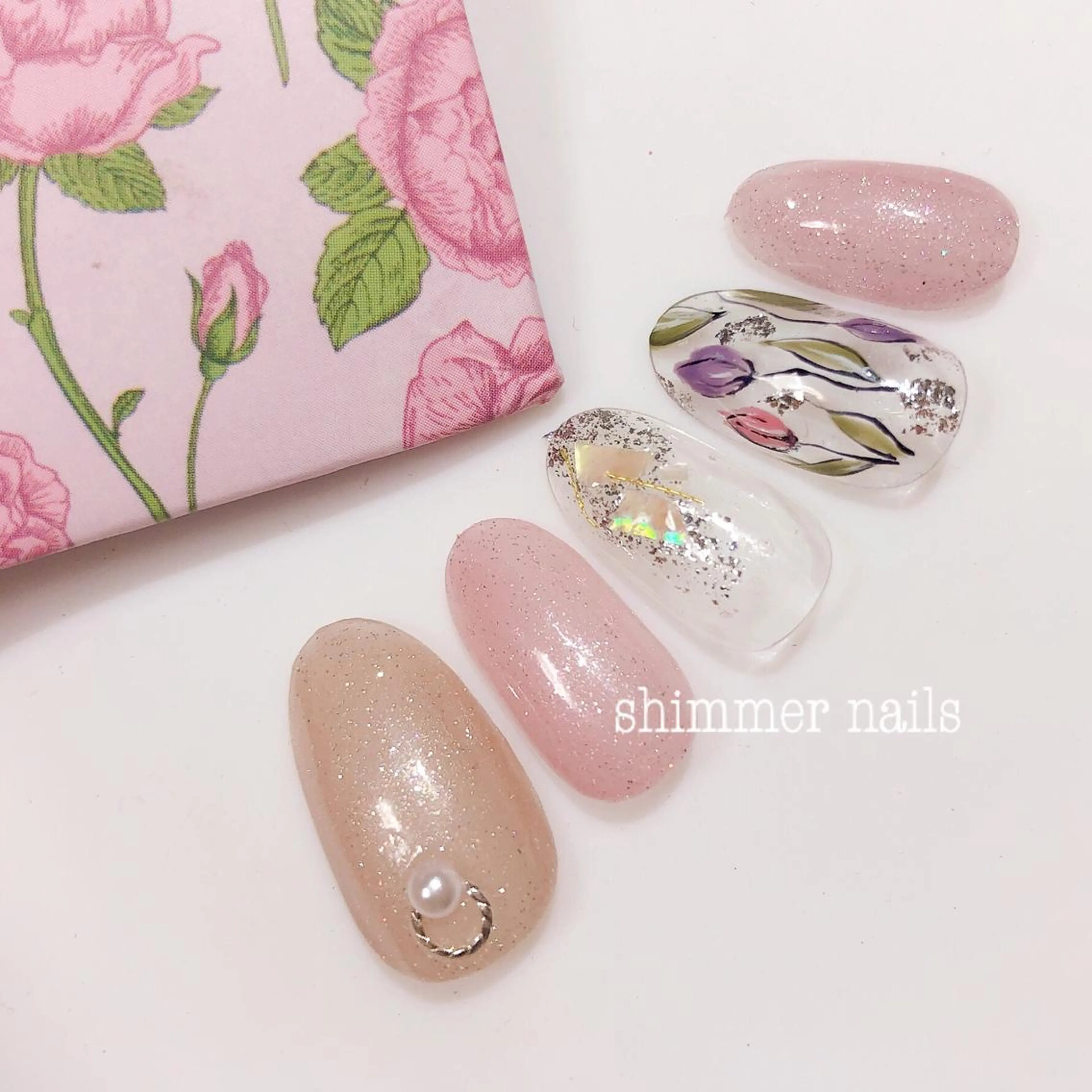 ネイル shimmer nailsのネイルデザイン