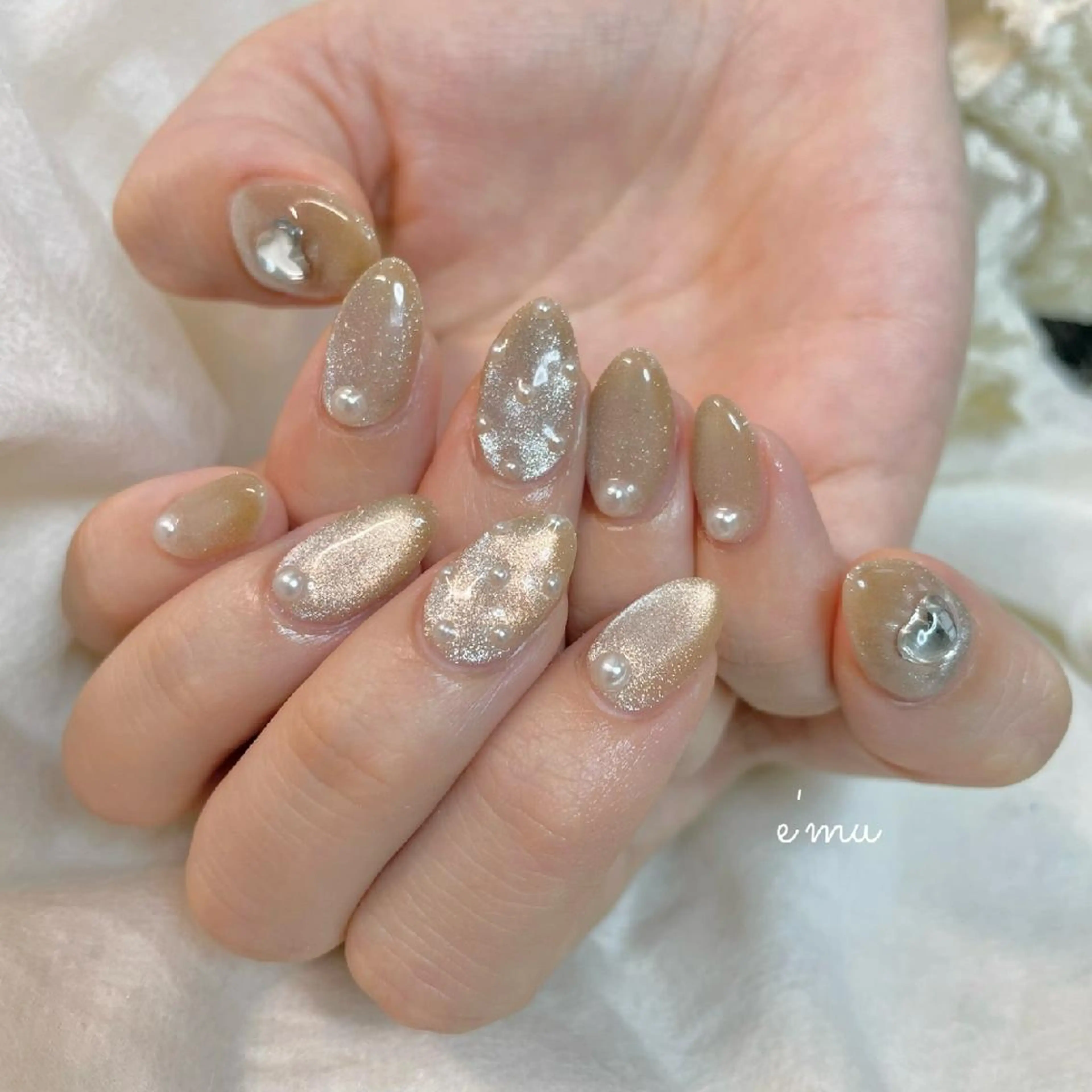 ネイル マグネットネイル シンプルネイル ハンドネイル nail salon e'mu💐のネイルデザイン