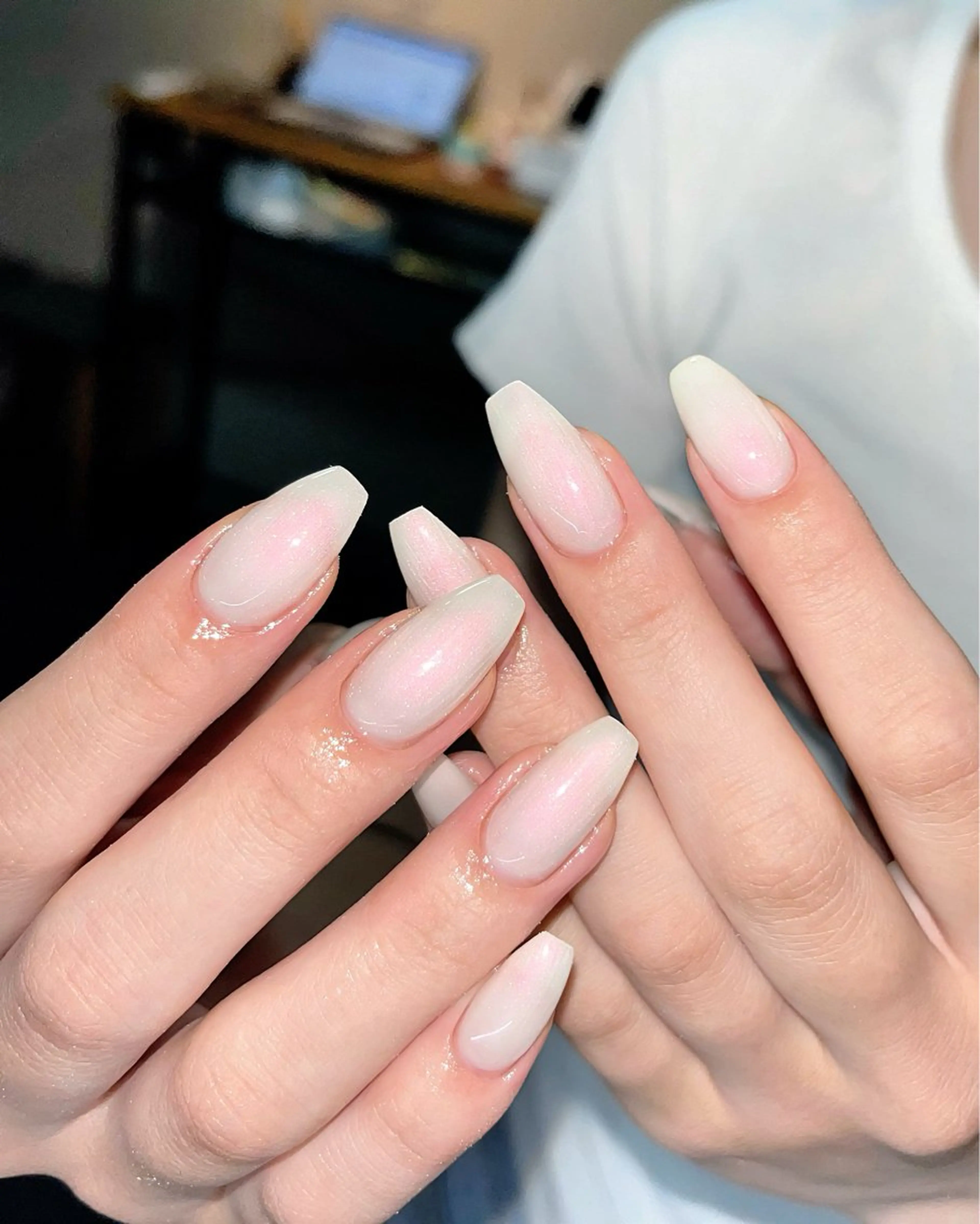 ネイル フラッシュネイル 水色 マグネットネイル ミラーネイル ネイビー ハンドネイル ハンドケア 🫧OPELIA NAIL渋谷🫧のネイルデザイン