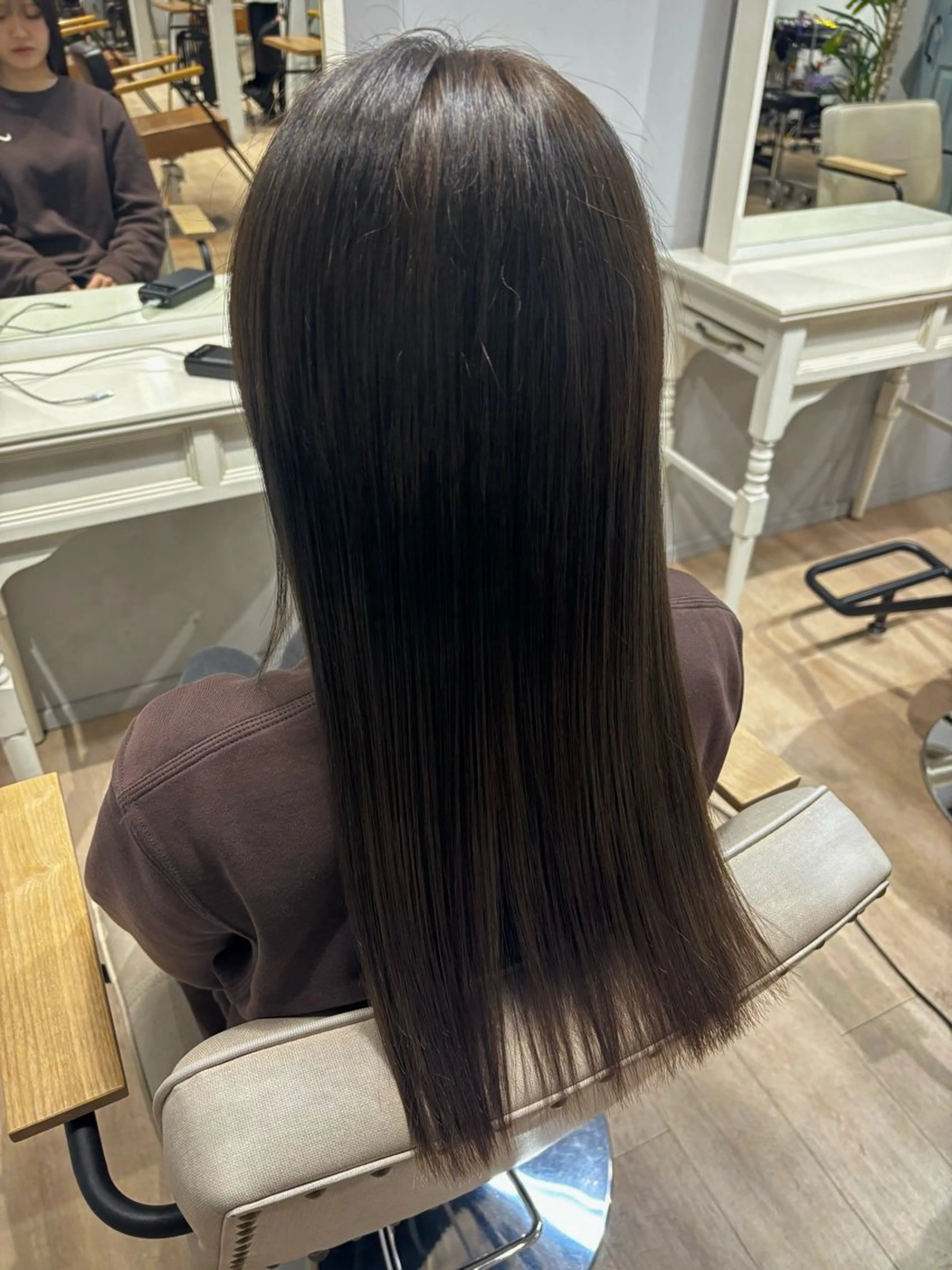 ロング カラー アッシュ ヘアカラー Maki /カラー/ブリーチのヘアスタイル