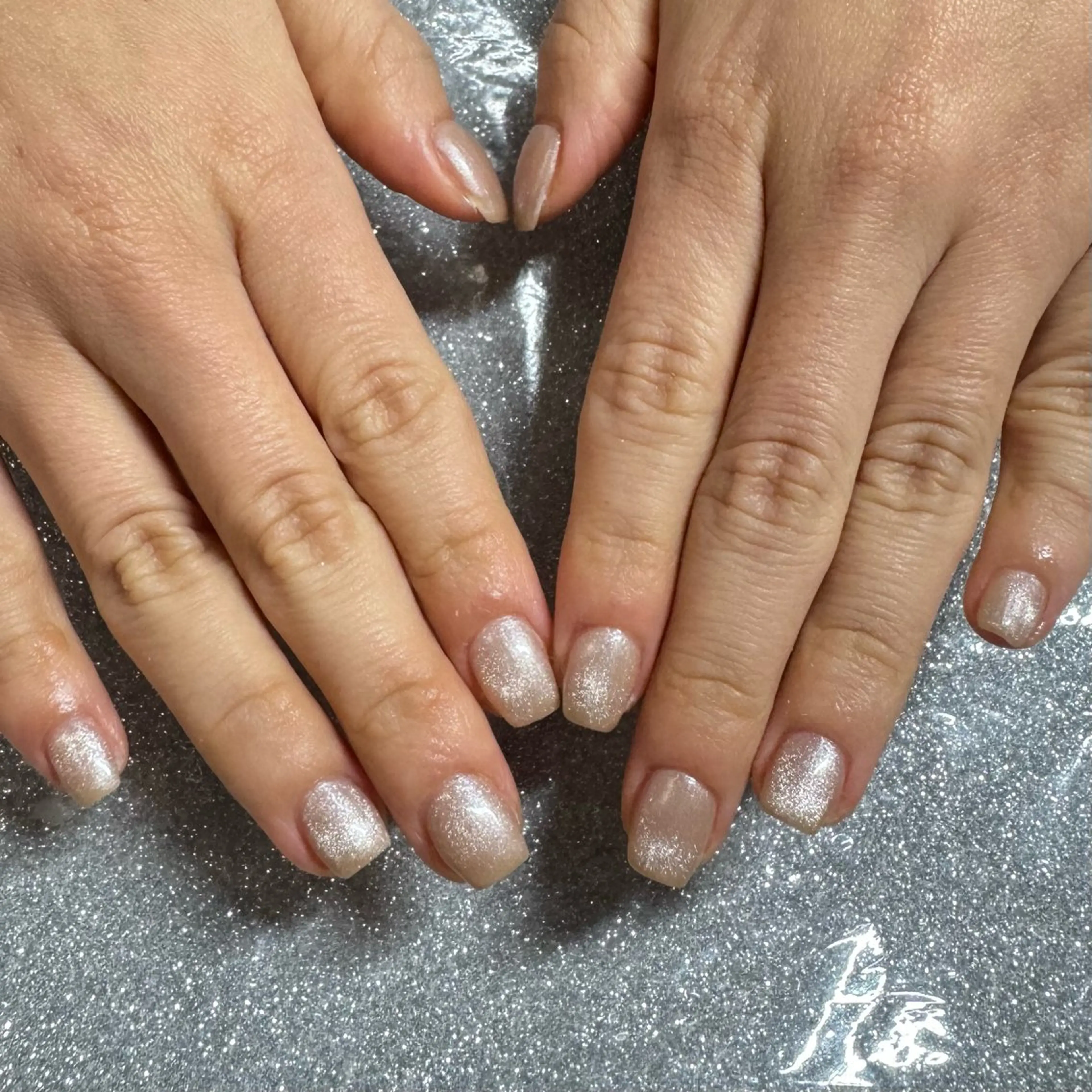 ネイル ハンドネイル VIERU 🌈🎀💖のネイルデザイン