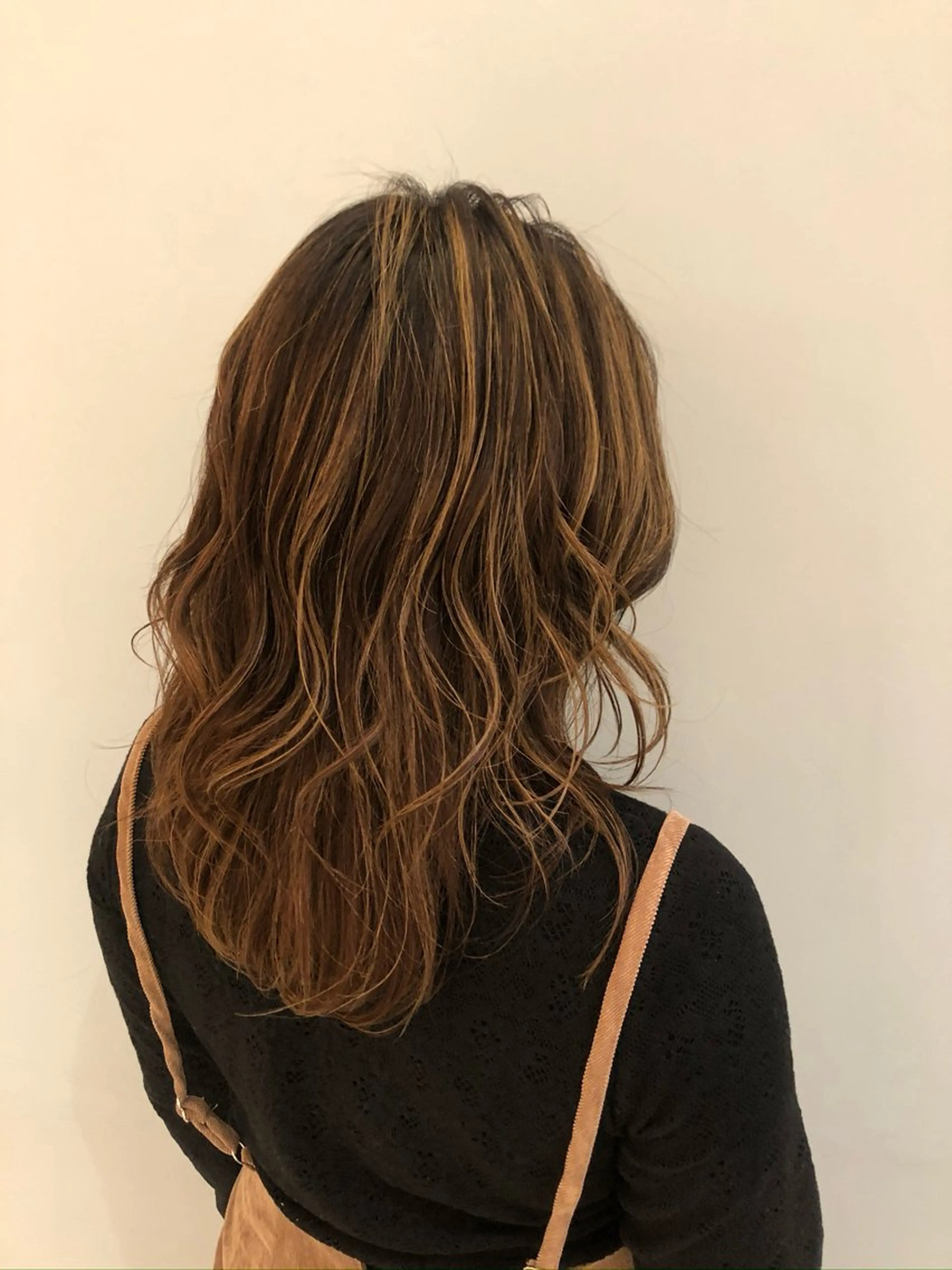 ロング カラー ハイライトカラー ハイライト カット ヘアカラー トリートメント TELA HAIR南流山店所属・TELA HAIR Annaのヘアスタイル