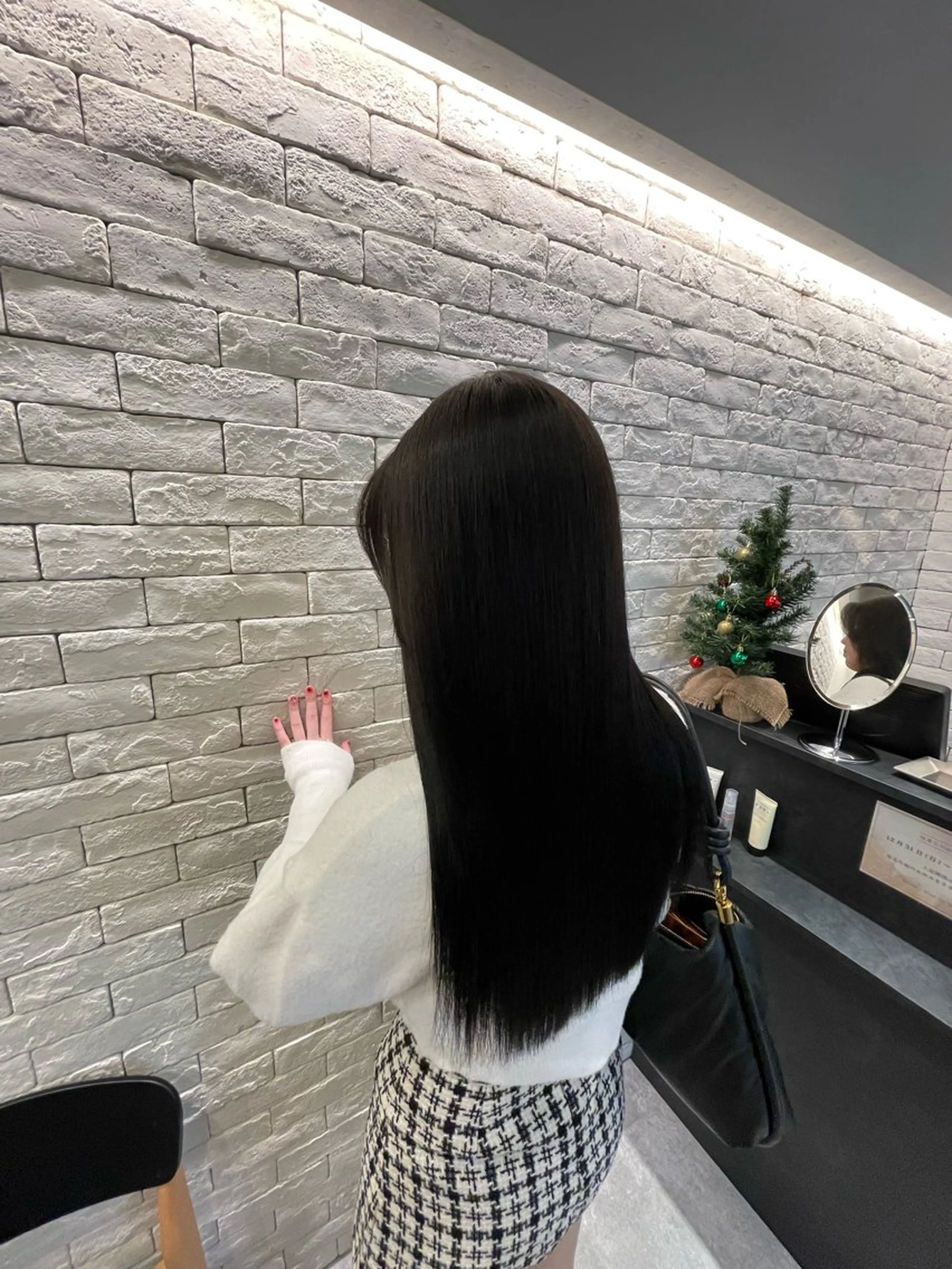 ロング 髪質改善 トリートメント TENSHO ハイトーンレイヤーのヘアスタイル