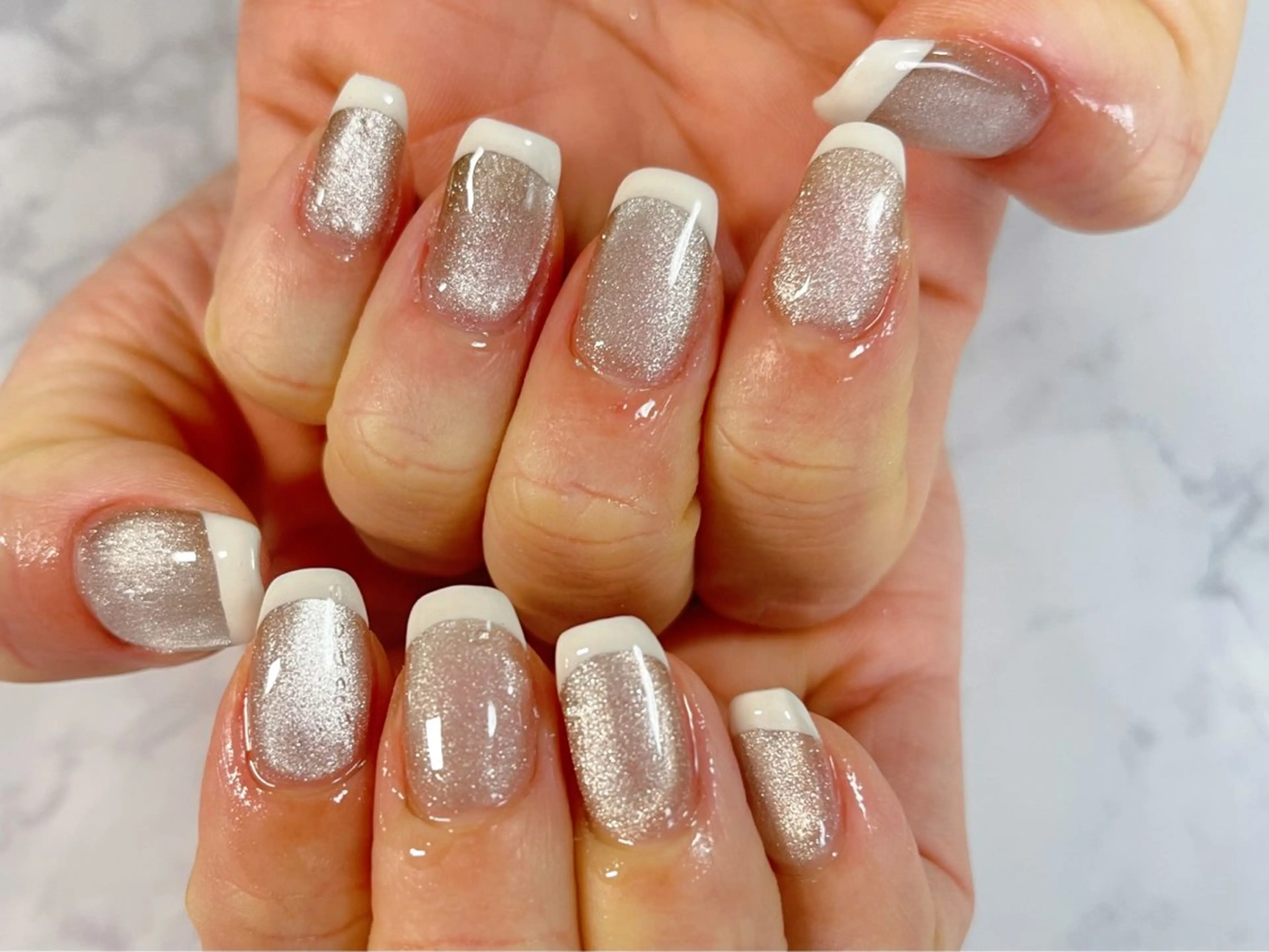 ネイル フレンチネイル マグネットネイル マグネットフレンチ ハンドネイル celica所属・松田 由真のネイルデザイン