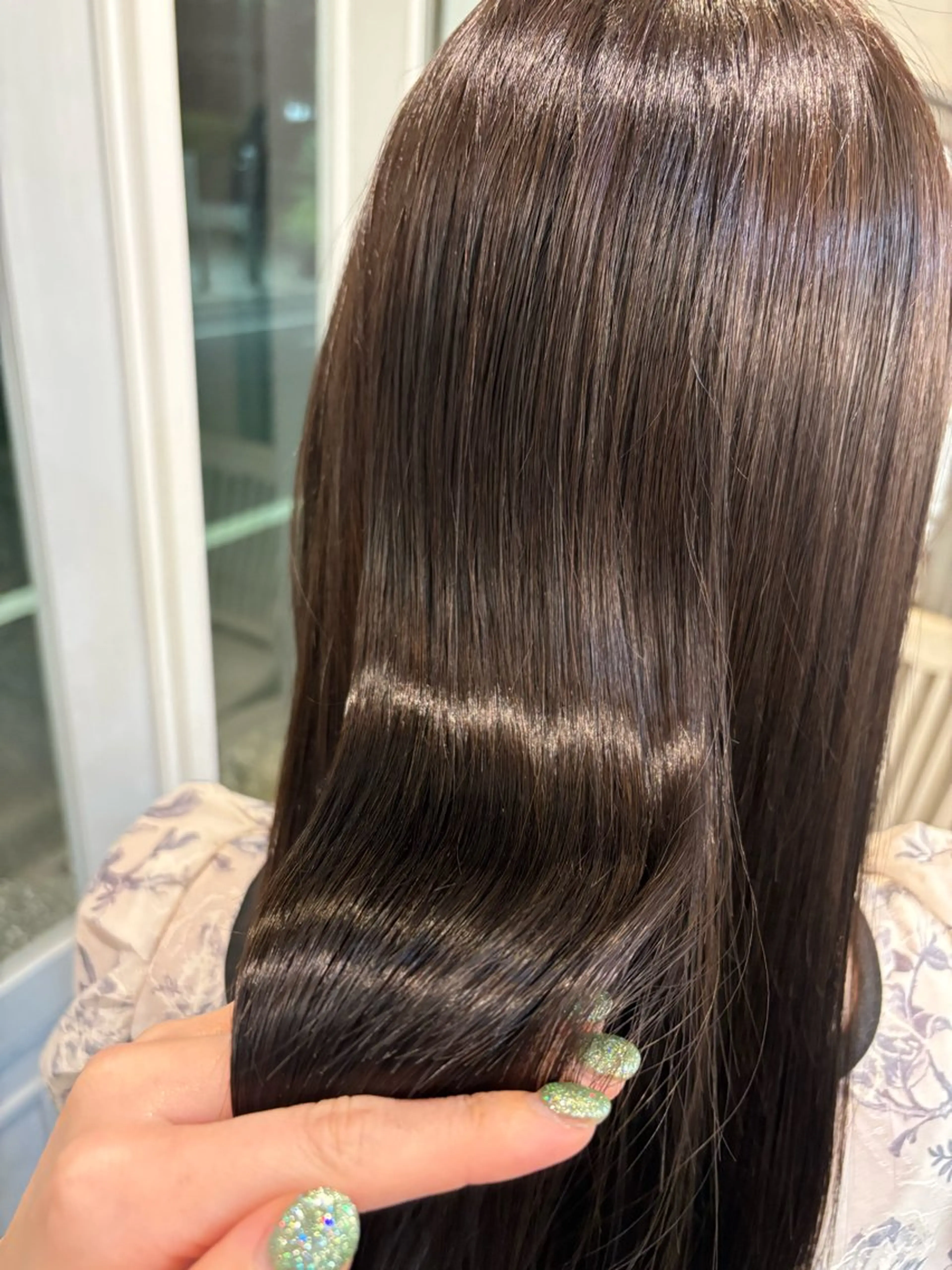 ロング 木津奈保子💚 ✨艶髪のヘアスタイル