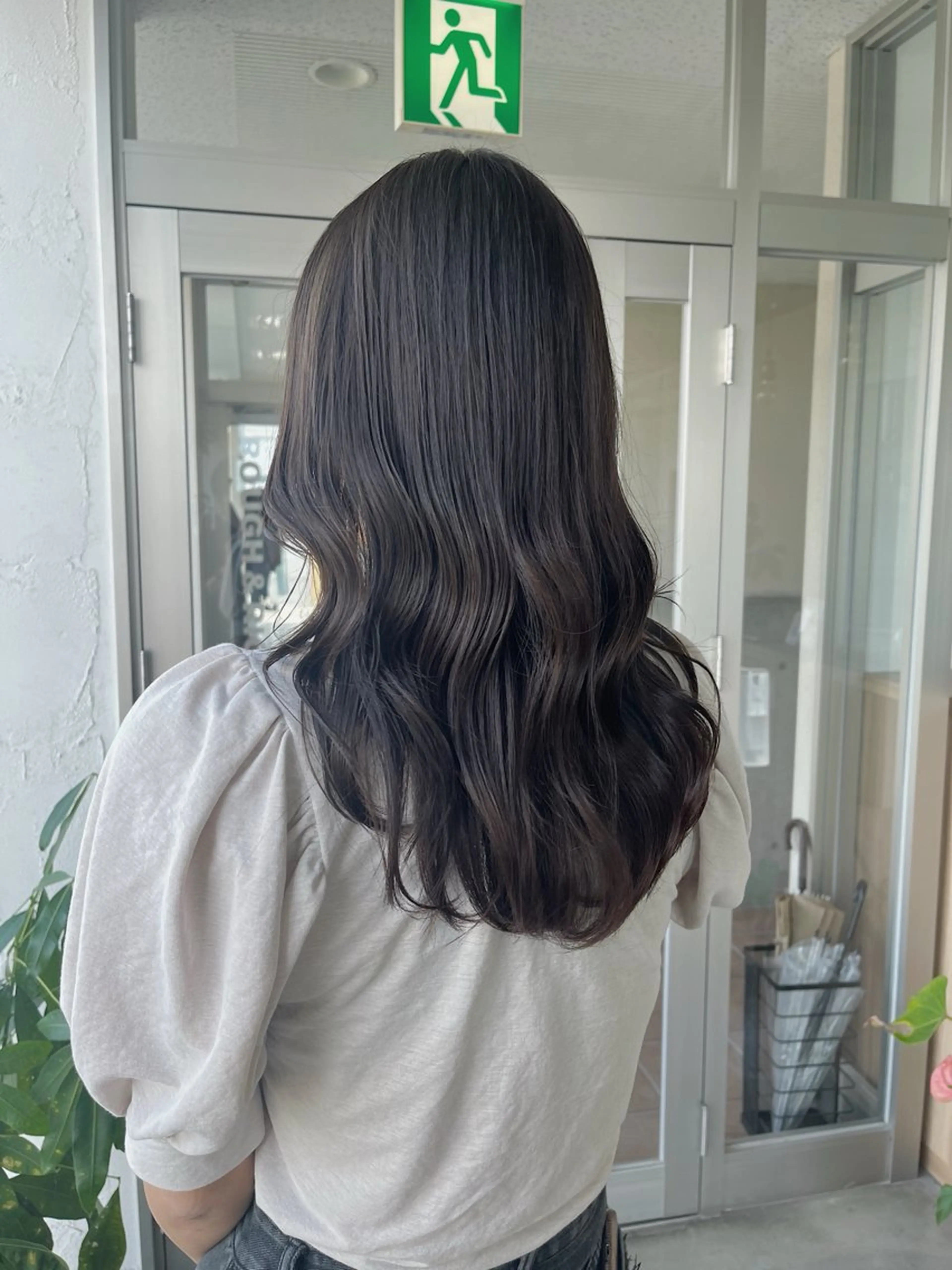 セミロング 荒川泰輝/オリーブ カラー/透明感カラーのヘアスタイル