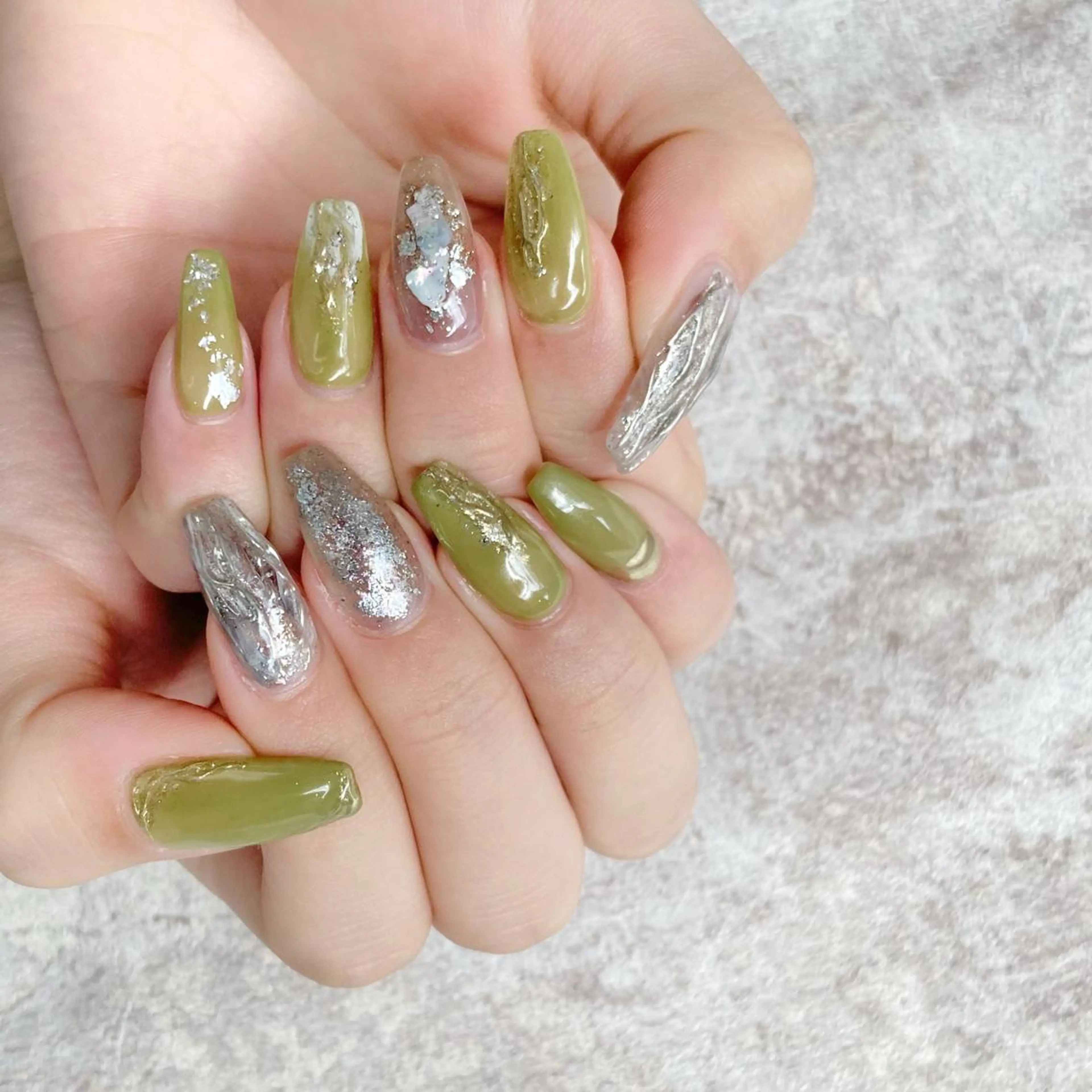 ネイル crestnail所属・小林 束紗のネイルデザイン