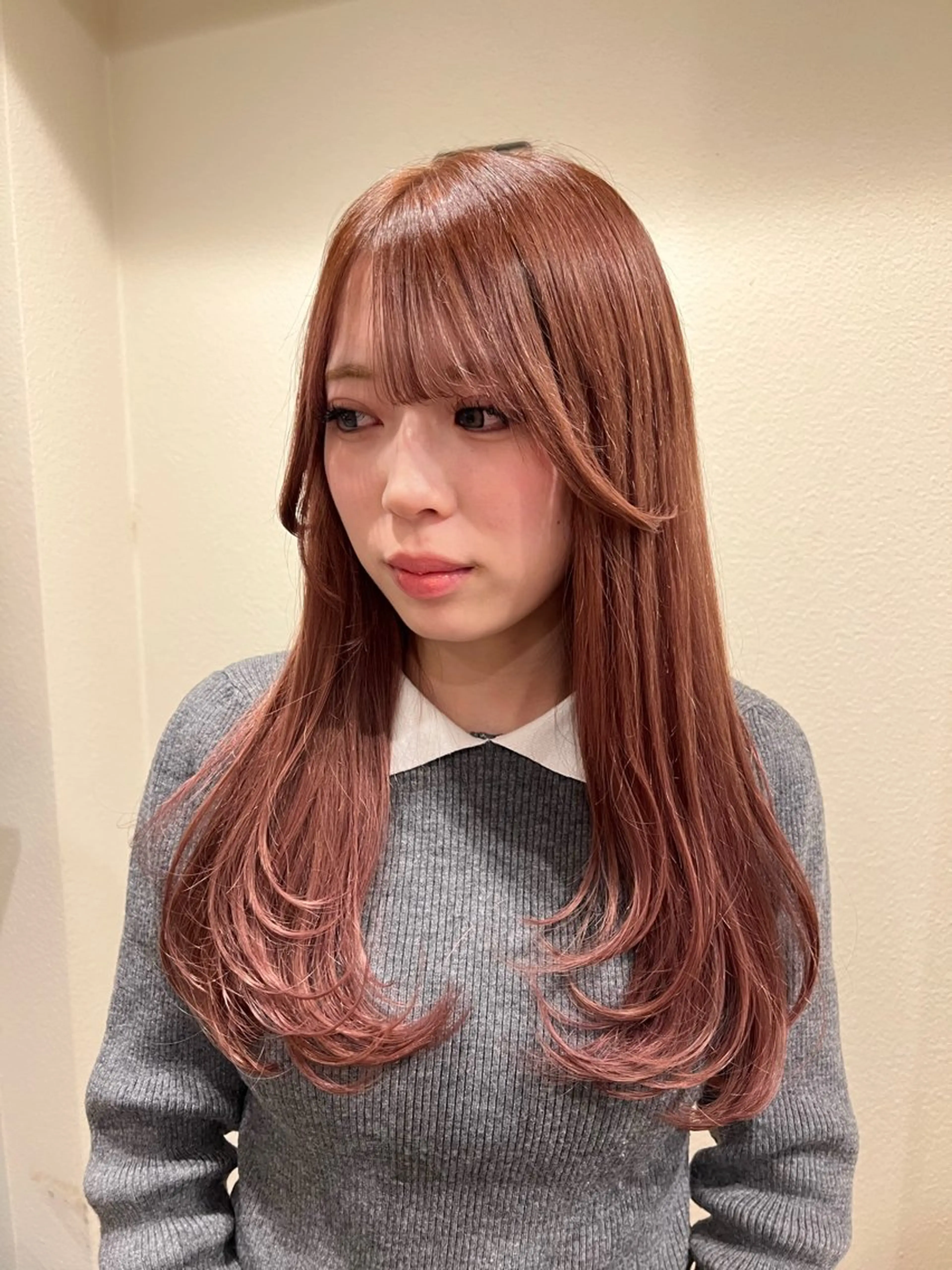 レディースカット＋aujuaトリートメント予約可能日4/8.4/9.4/11.4/16.4/18.4/19.4/22.の写真