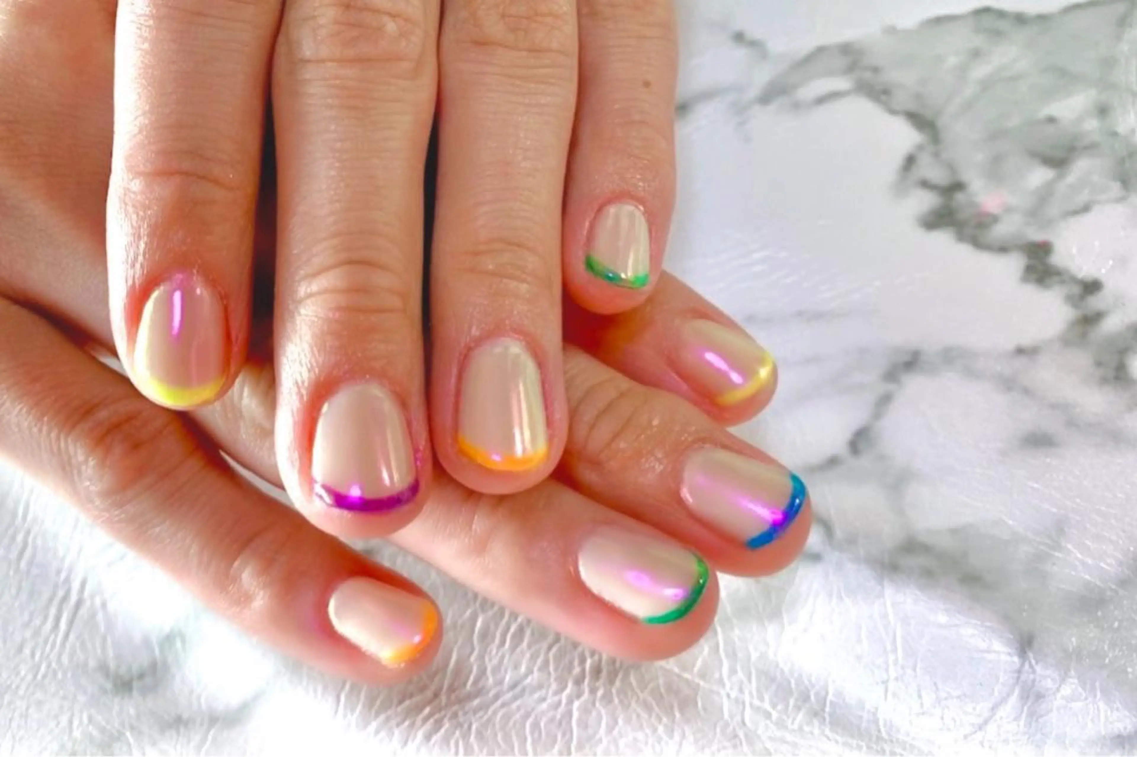 ネイル アニマル柄 アートネイル フレンチネイル ジェルネイル グリーン ハンドネイル x.1.0.nail ♡Cのネイルデザイン