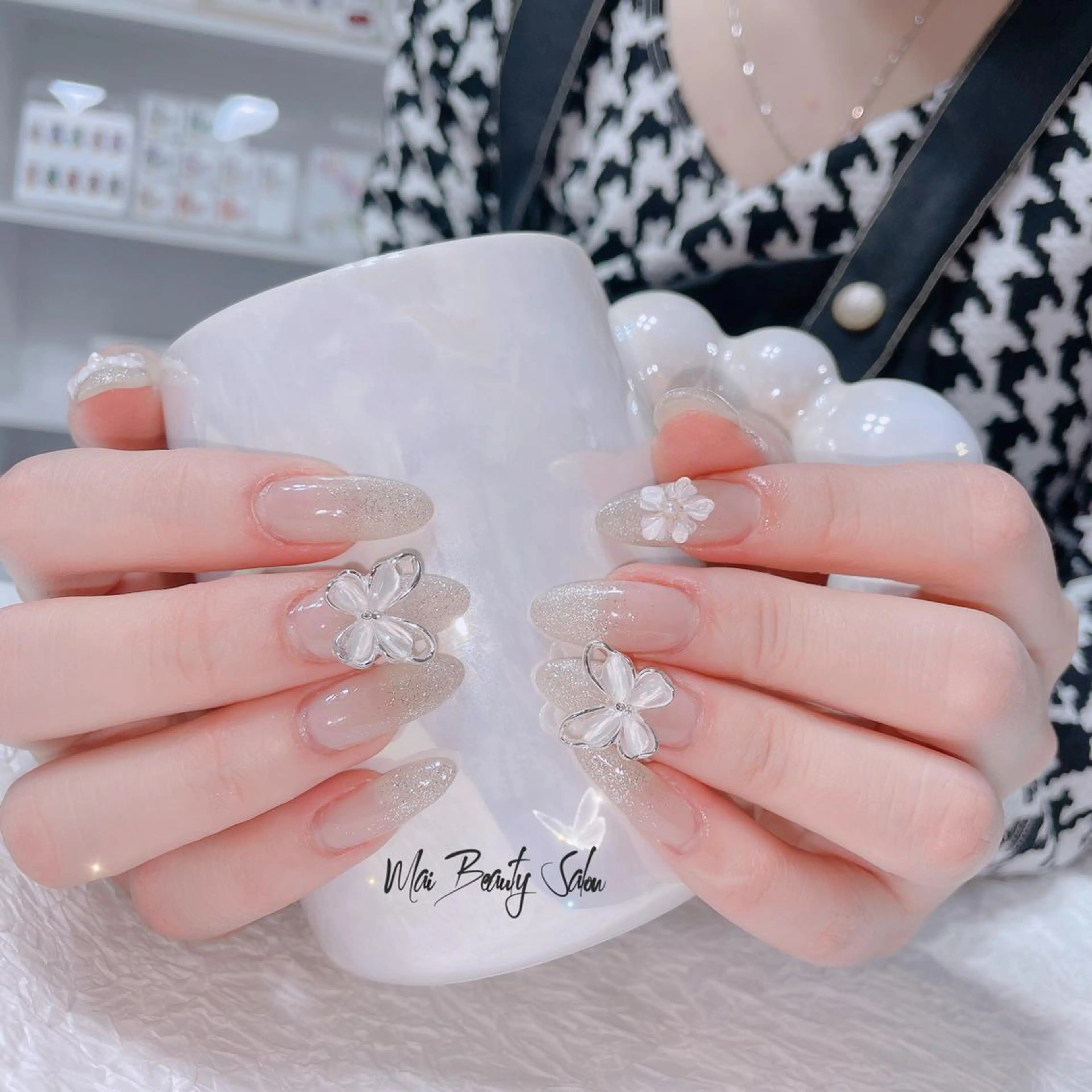 ネイル オーロラネイル チークネイル 長さ出し フラッシュネイル フットネイル MaiBeauty HaNaのネイルデザイン